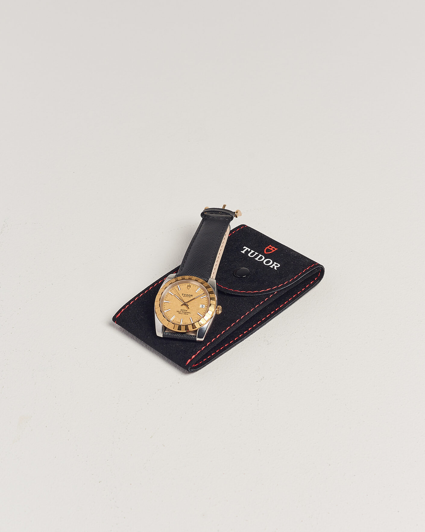 Uomini | Pre-Owned & Vintage Watches | Tudor Pre-Owned | Classic Date