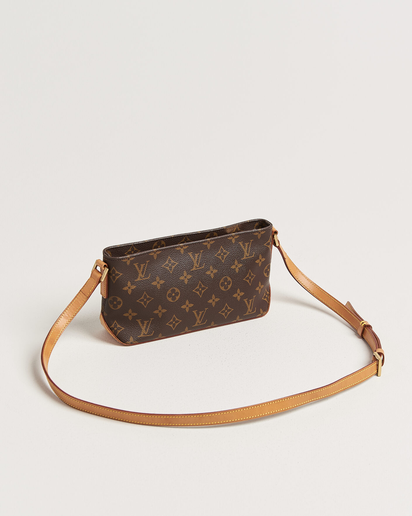 Uomini | Pre-Owned & Vintage Bags | Louis Vuitton Pre-Owned | Trotteur Crossbody Bag Monogram