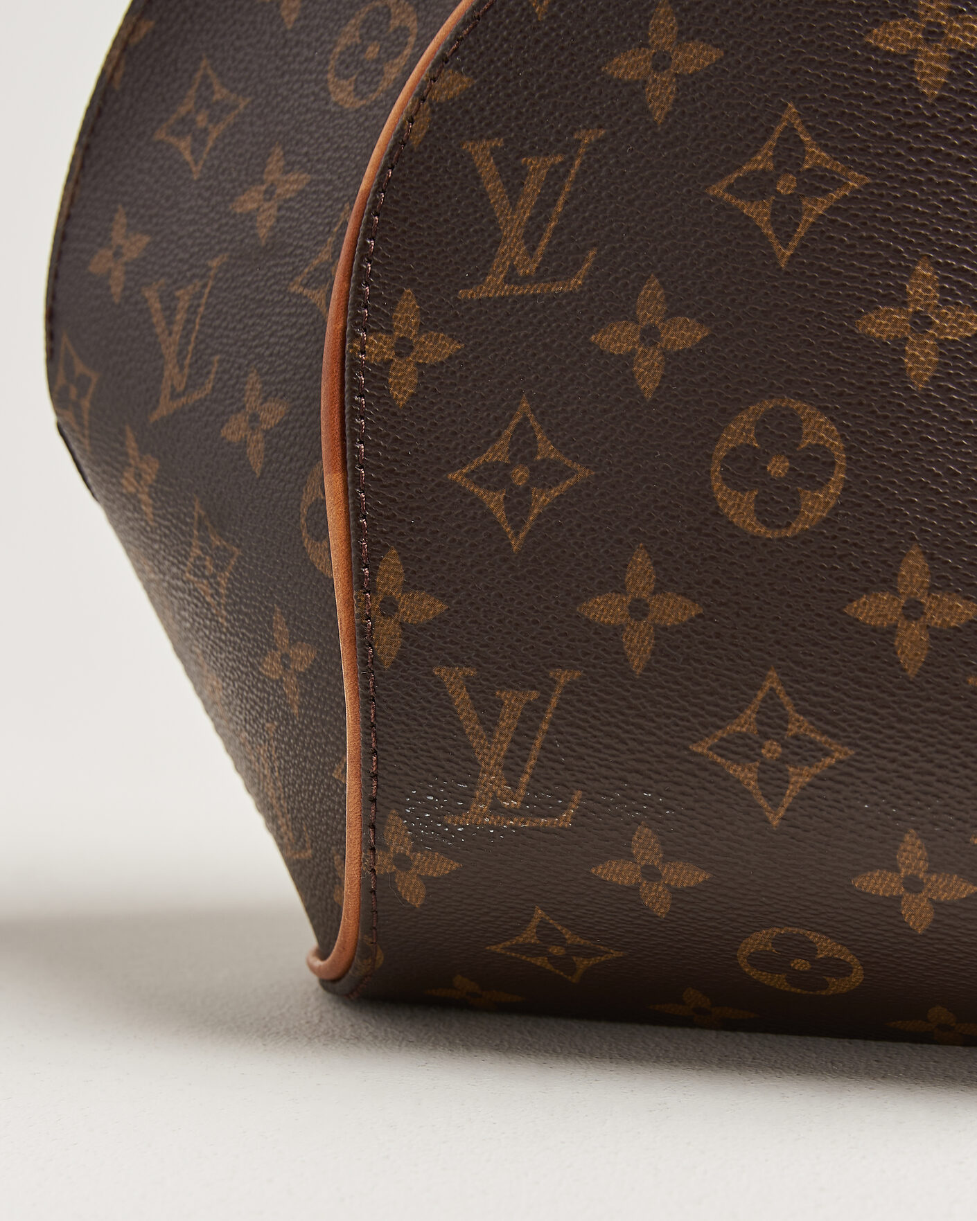 Uomini | Pre-Owned & Vintage Bags | Louis Vuitton Pre-Owned | Ellipse PM Bag Monogram