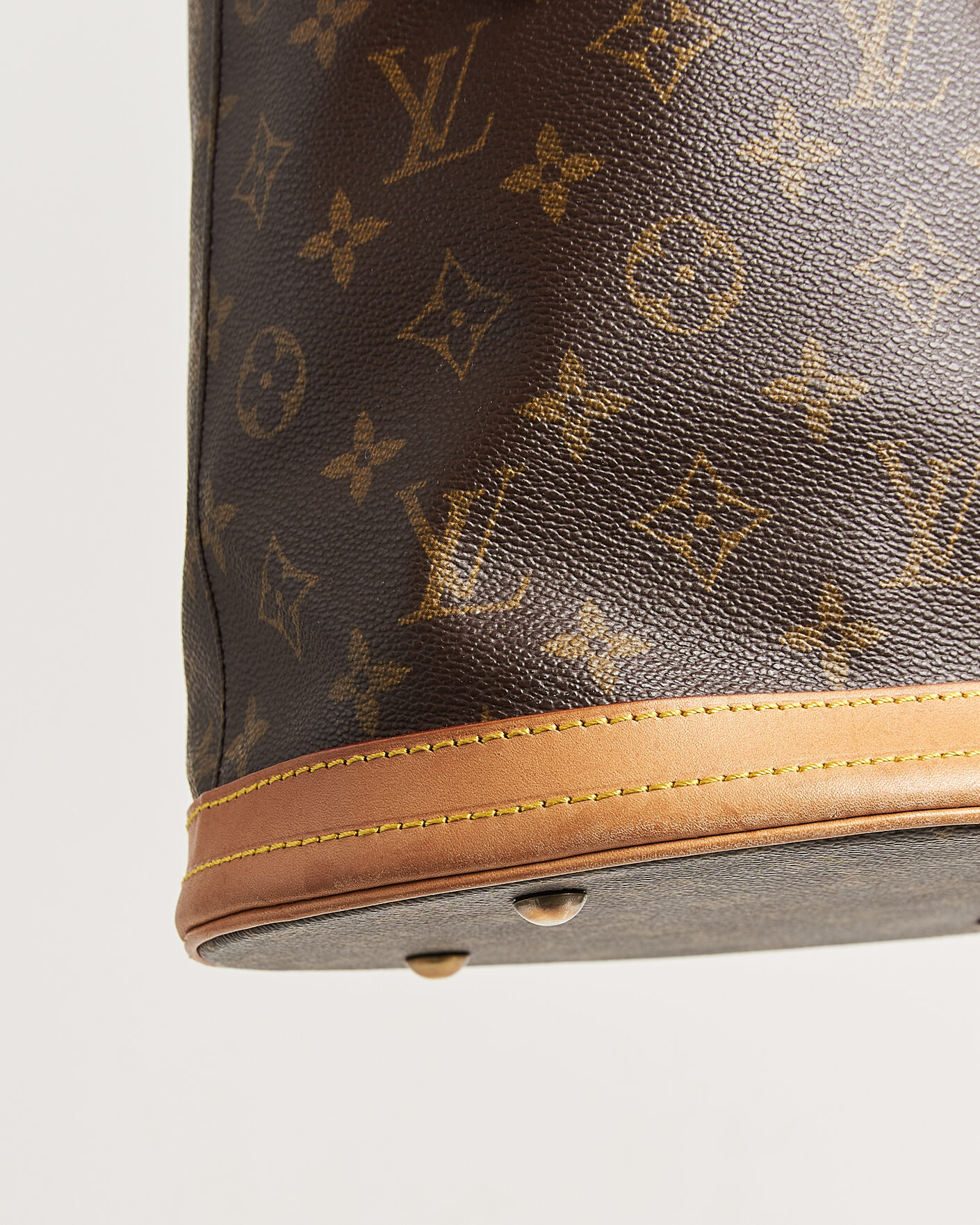 Uomini | Pre-Owned & Vintage Bags | Louis Vuitton Pre-Owned | Bucket PM Bag Monogram