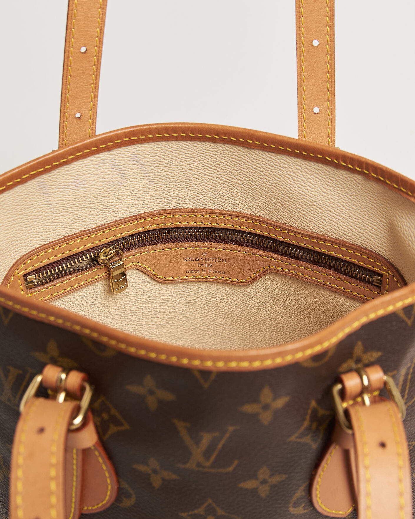 Uomini | Pre-Owned & Vintage Bags | Louis Vuitton Pre-Owned | Bucket PM Bag Monogram
