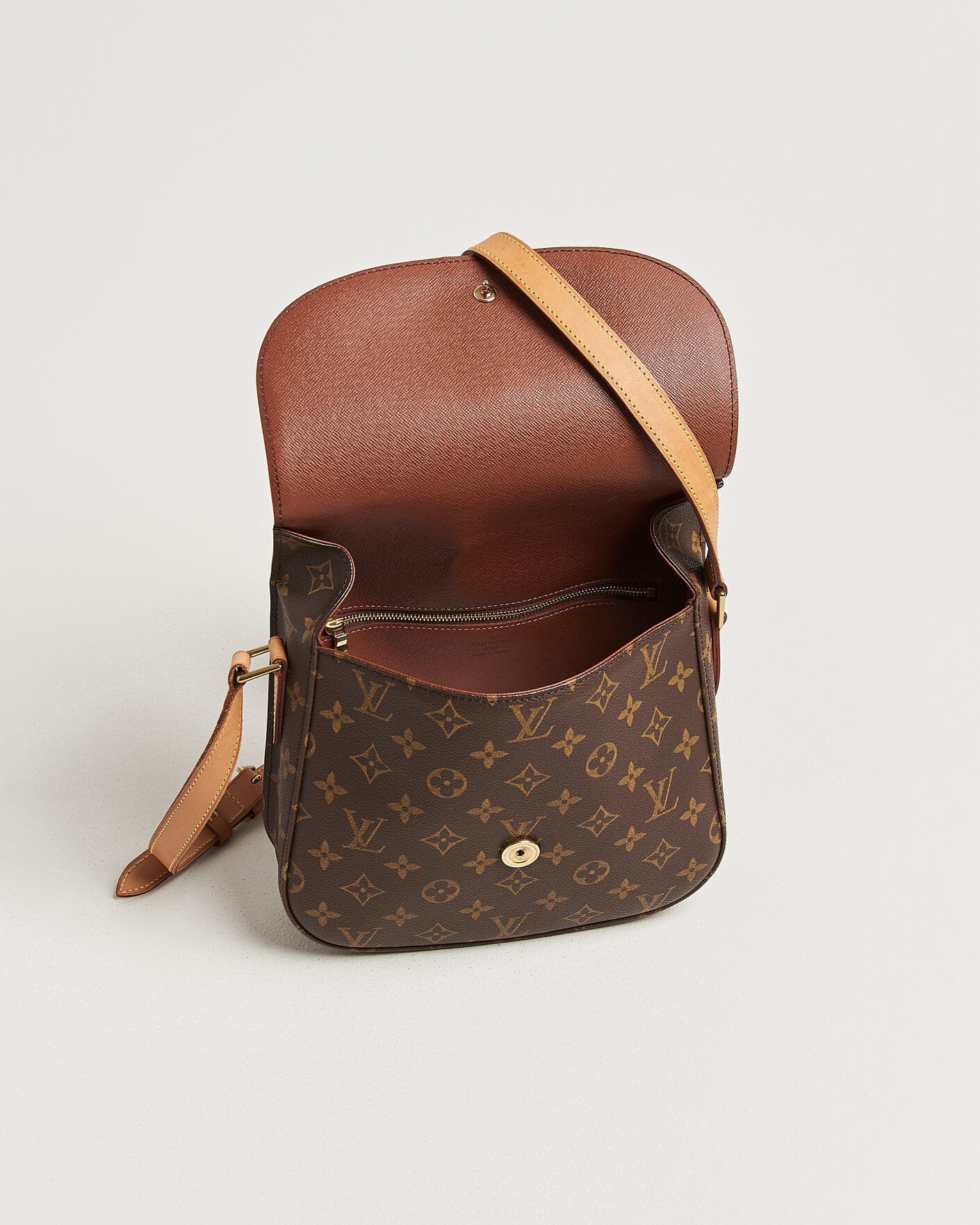 Uomini | Pre-Owned & Vintage Bags | Louis Vuitton Pre-Owned | Saint Cloud GM Bag Monogram