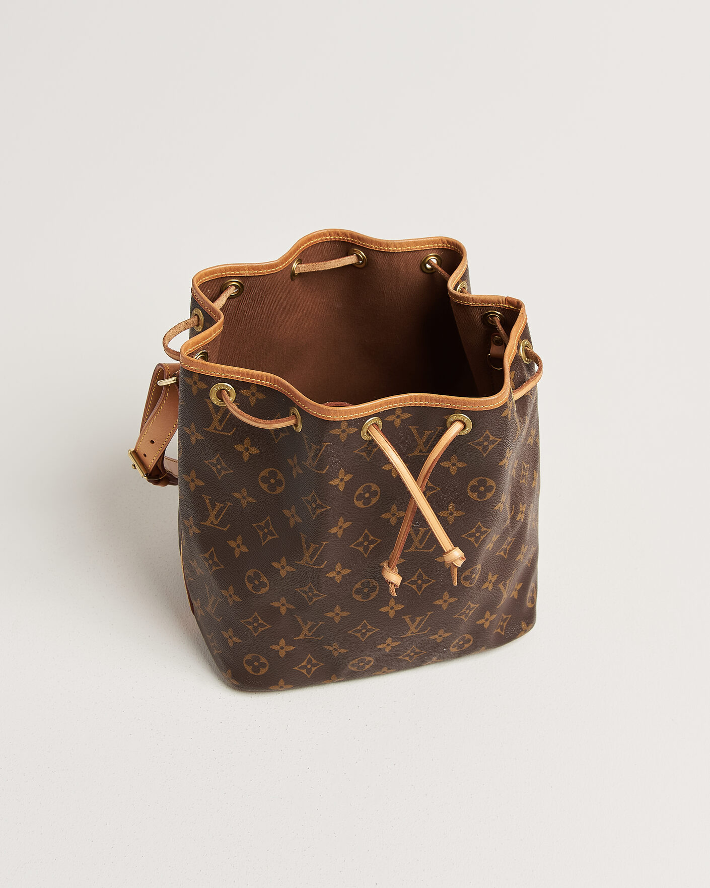 Uomini | Pre-Owned & Vintage Bags | Louis Vuitton Pre-Owned | Petit Noé Monogram