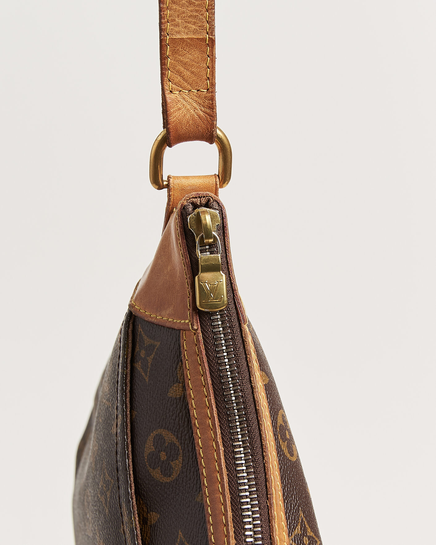 Uomini | Pre-Owned & Vintage Bags | Louis Vuitton Pre-Owned | Odeon PM Bag Monogram