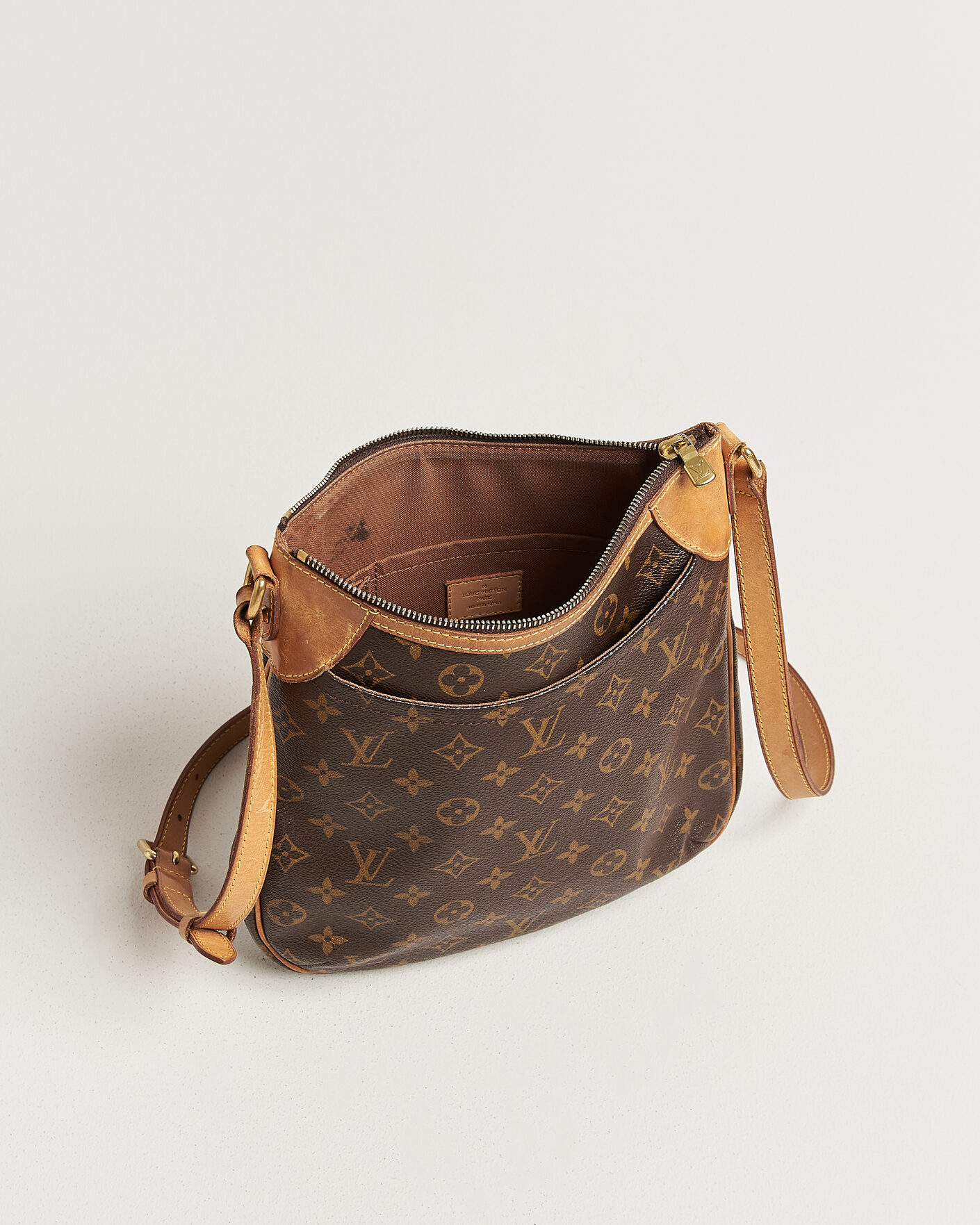 Uomini | Pre-Owned & Vintage Bags | Louis Vuitton Pre-Owned | Odeon PM Bag Monogram
