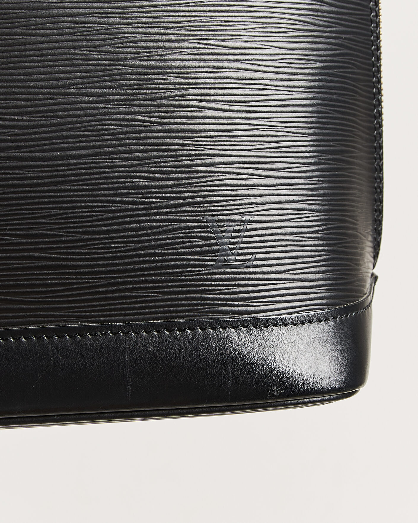 Uomini | Pre-Owned & Vintage Bags | Louis Vuitton Pre-Owned | Alma PM Bag Epi Leather Black