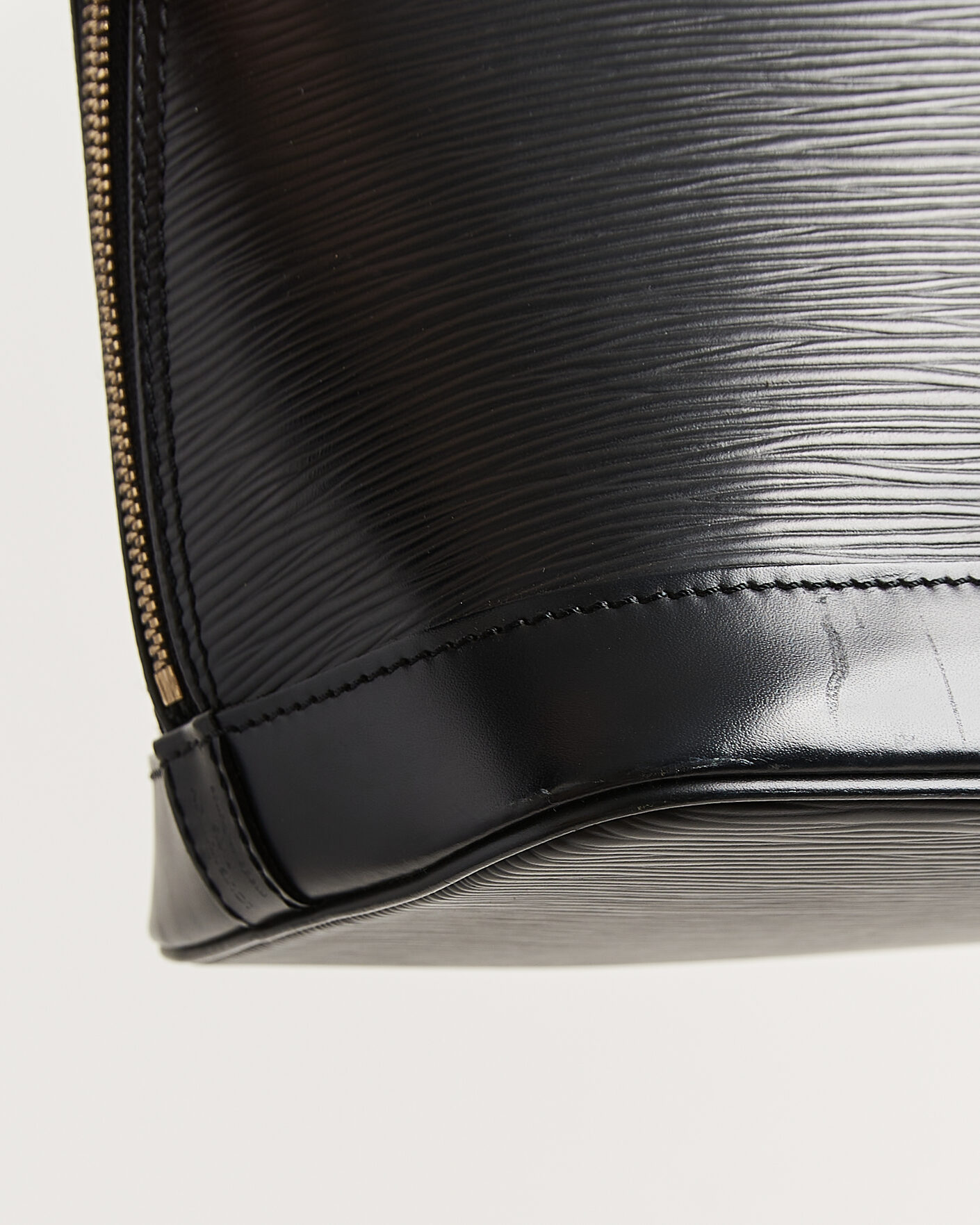 Uomini | Pre-Owned & Vintage Bags | Louis Vuitton Pre-Owned | Alma PM Bag Epi Leather Black