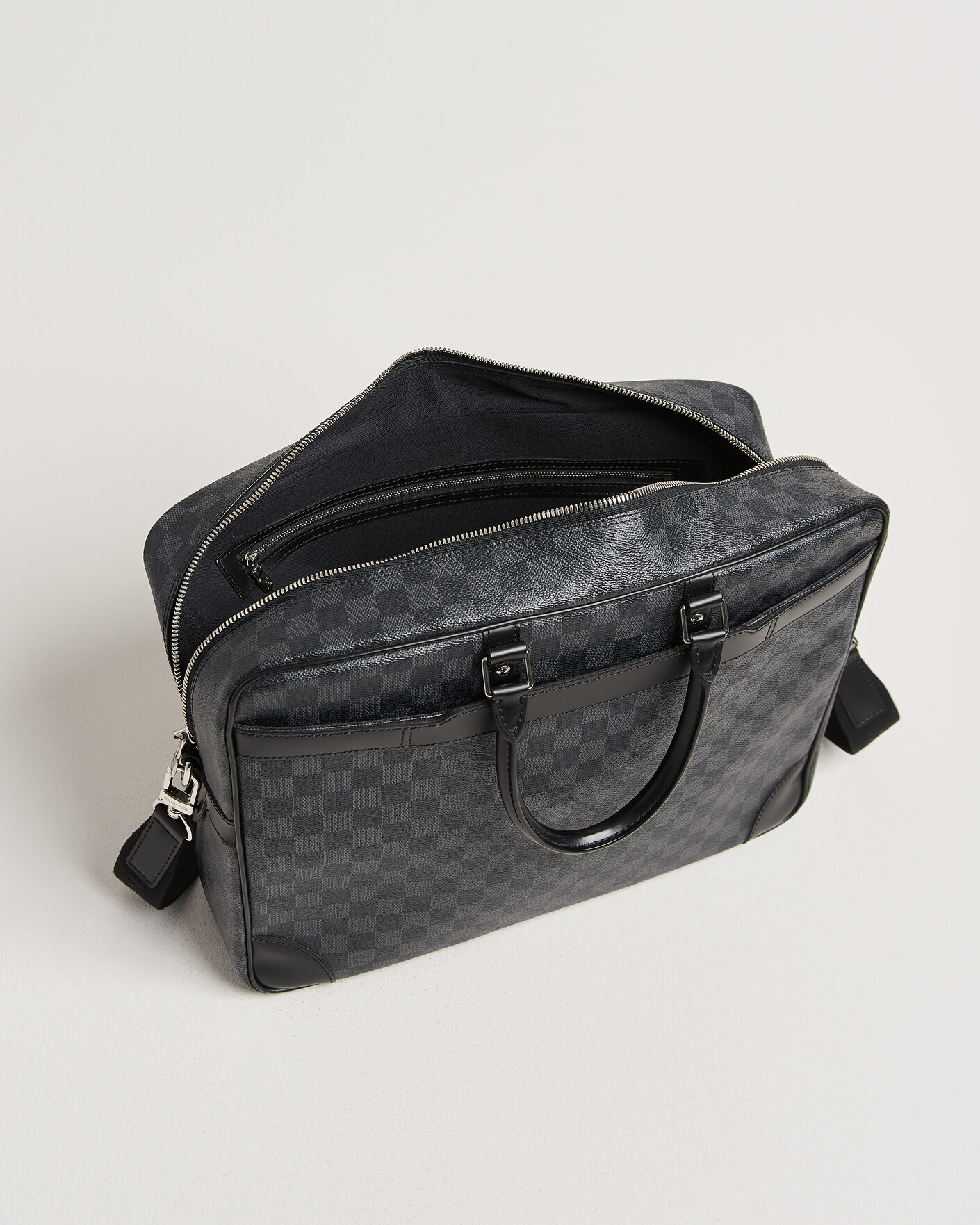 Uomini | Pre-Owned & Vintage Bags | Louis Vuitton Pre-Owned | Porte Documents Voyage Damier Graphite