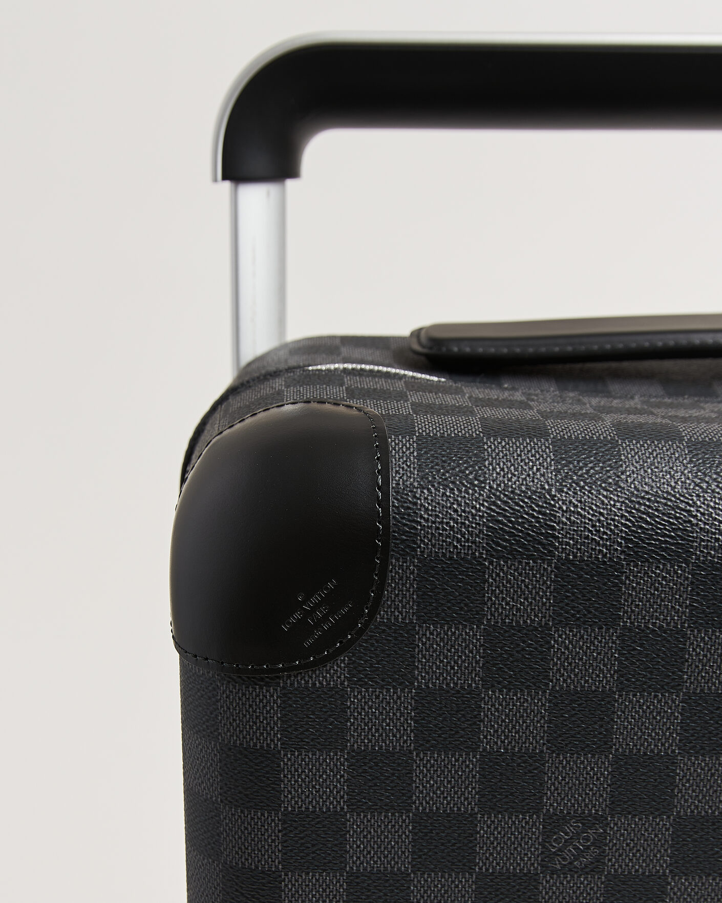 Uomini | Pre-Owned & Vintage Bags | Louis Vuitton Pre-Owned | Horizon 55 Damier Graphite