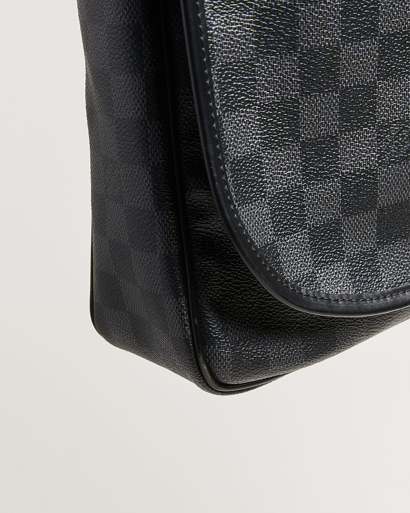 Uomini | Pre-Owned & Vintage Bags | Louis Vuitton Pre-Owned | Daniel MM Shoulder Bag Damier Graphite