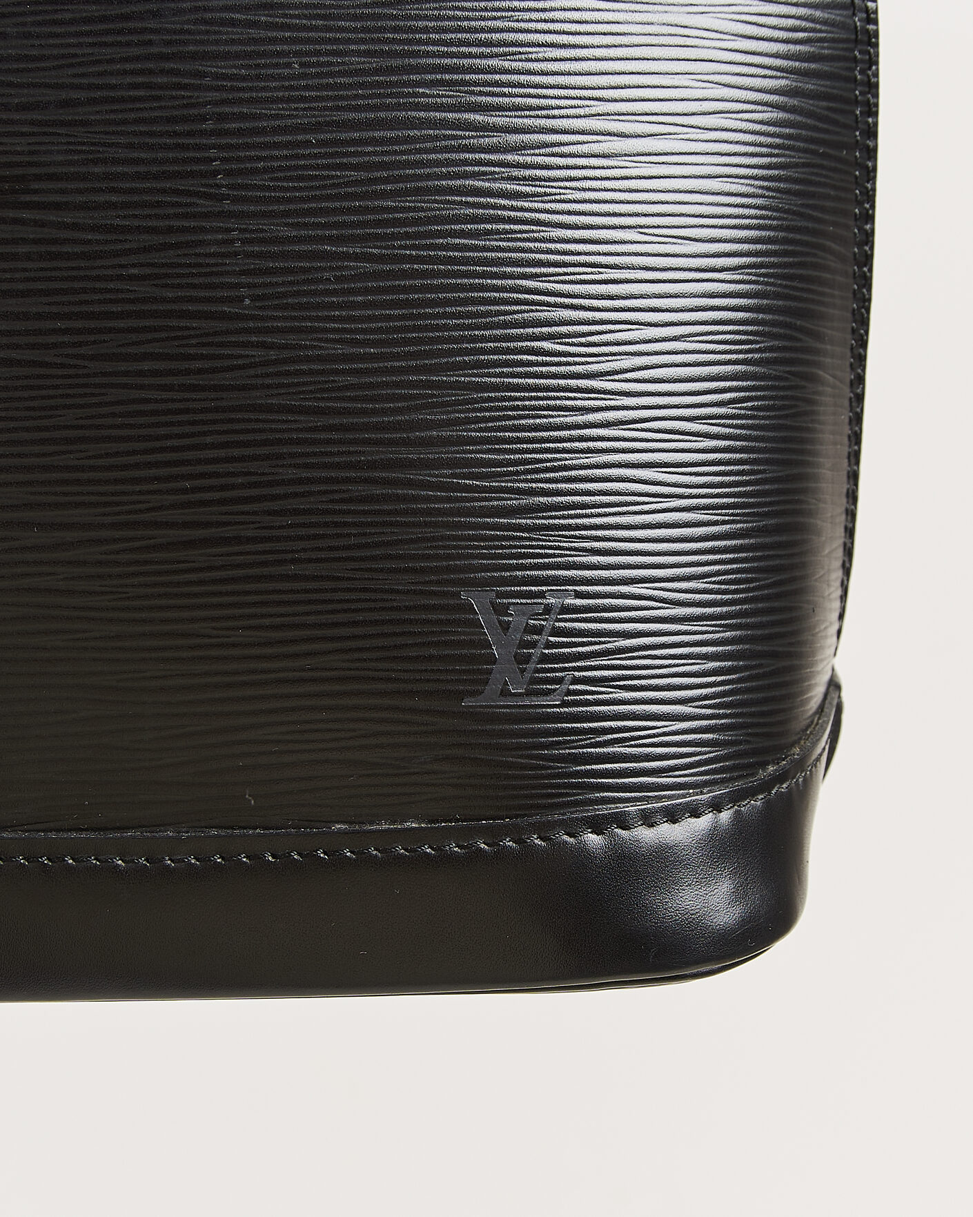 Uomini | Pre-Owned & Vintage Bags | Louis Vuitton Pre-Owned | Alma PM Bag Epi Leather Black