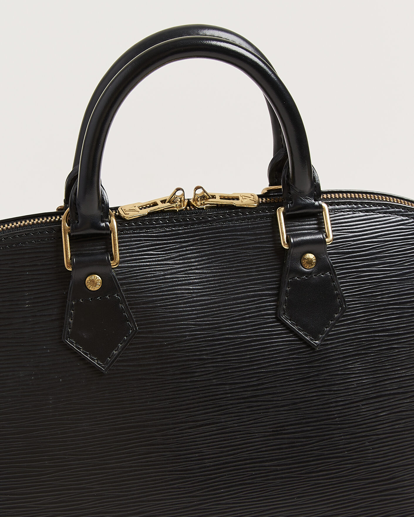 Uomini | Pre-Owned & Vintage Bags | Louis Vuitton Pre-Owned | Alma PM Bag Epi Leather Black
