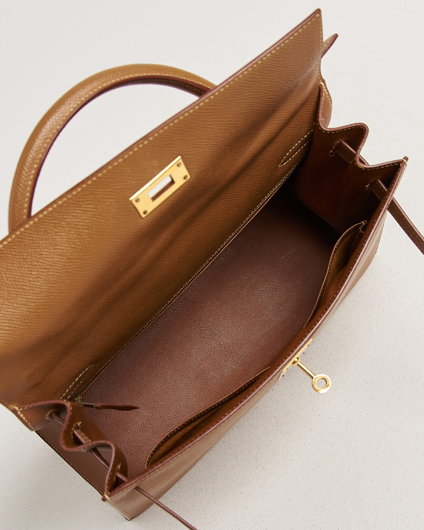 Uomini | Pre-Owned & Vintage Bags | Hermès Pre-Owned | Kelly 32 Courchevel Leather Gold
