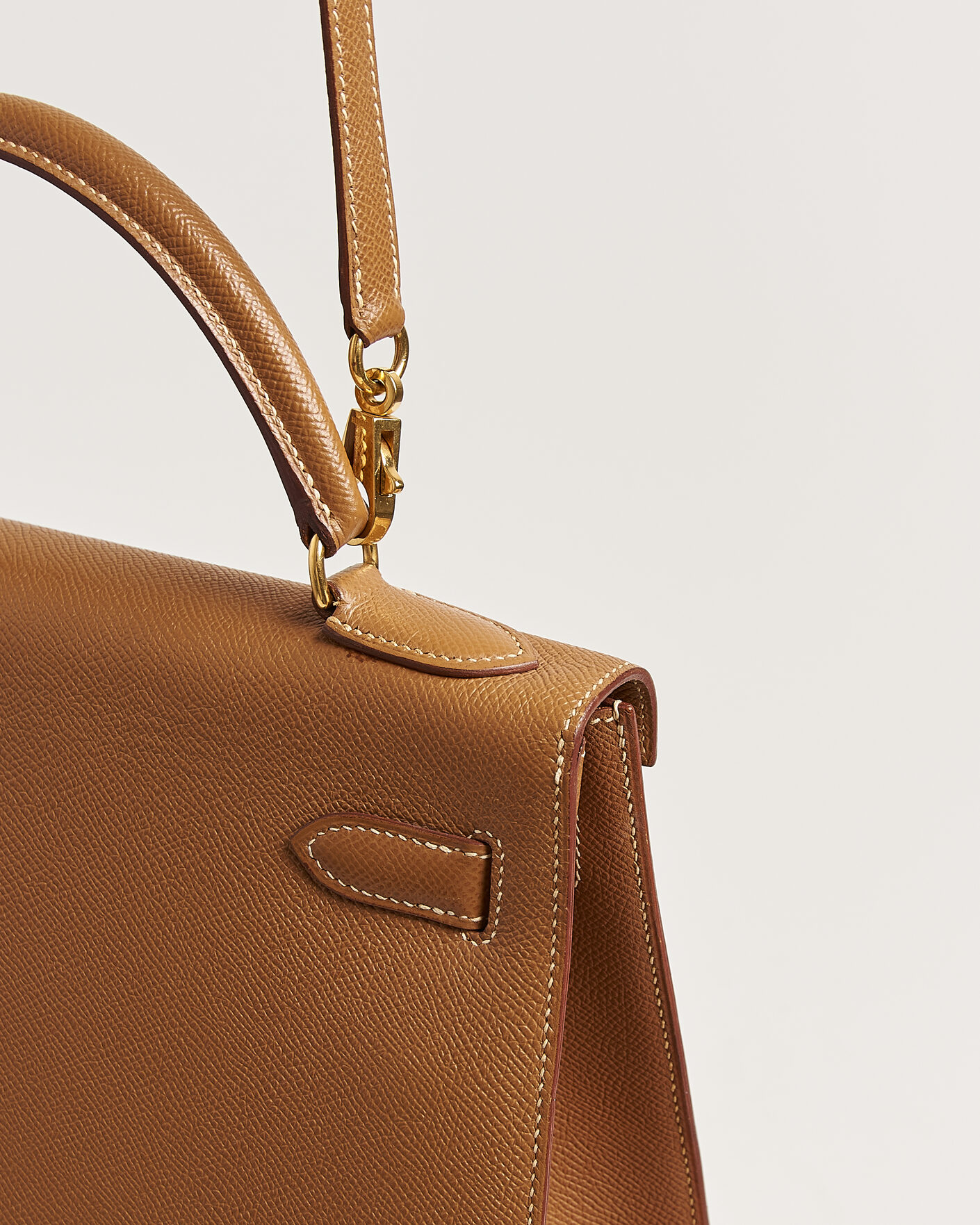 Uomini | Pre-Owned & Vintage Bags | Hermès Pre-Owned | Kelly 32 Courchevel Leather Gold