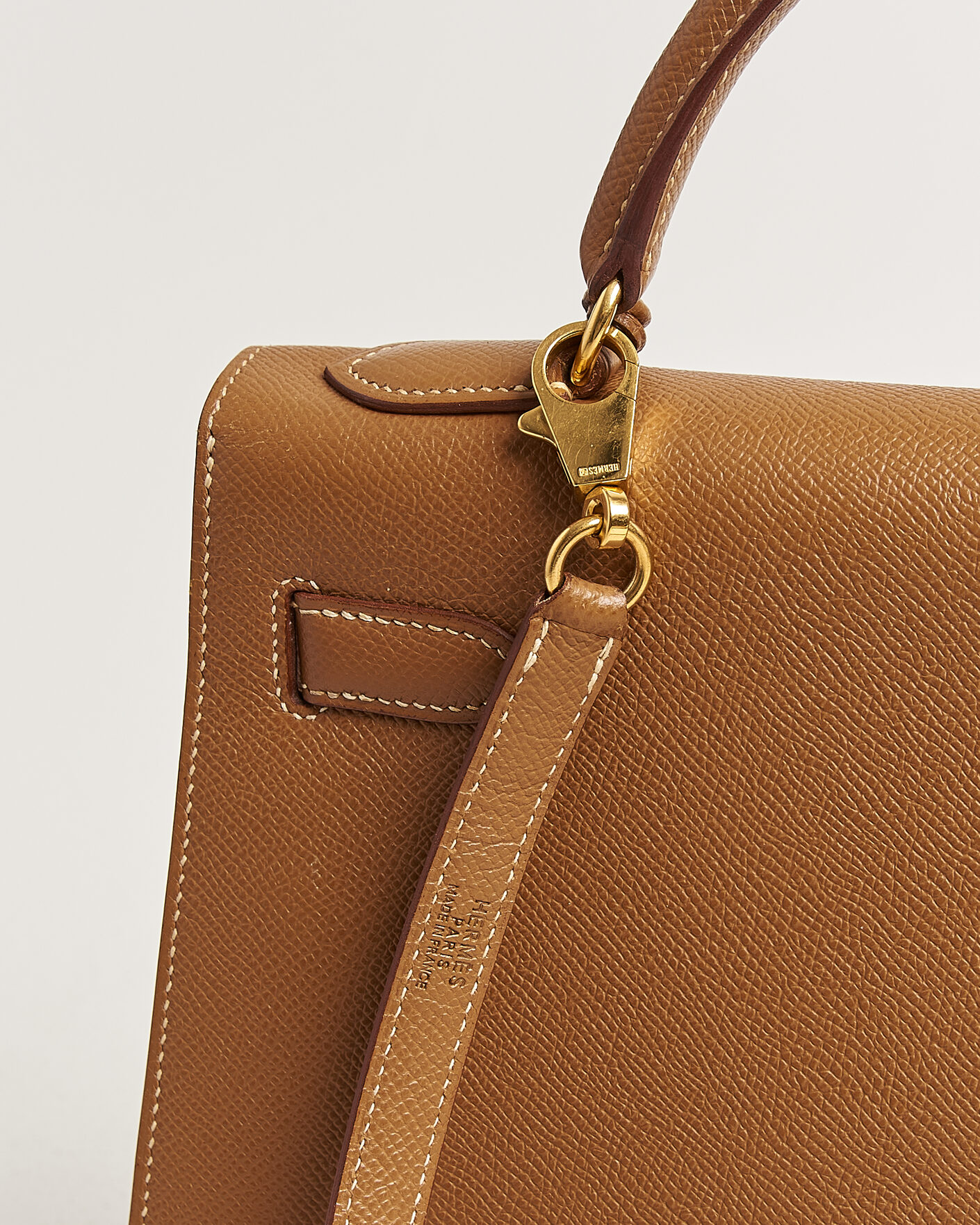 Uomini | Pre-Owned & Vintage Bags | Hermès Pre-Owned | Kelly 32 Courchevel Leather Gold