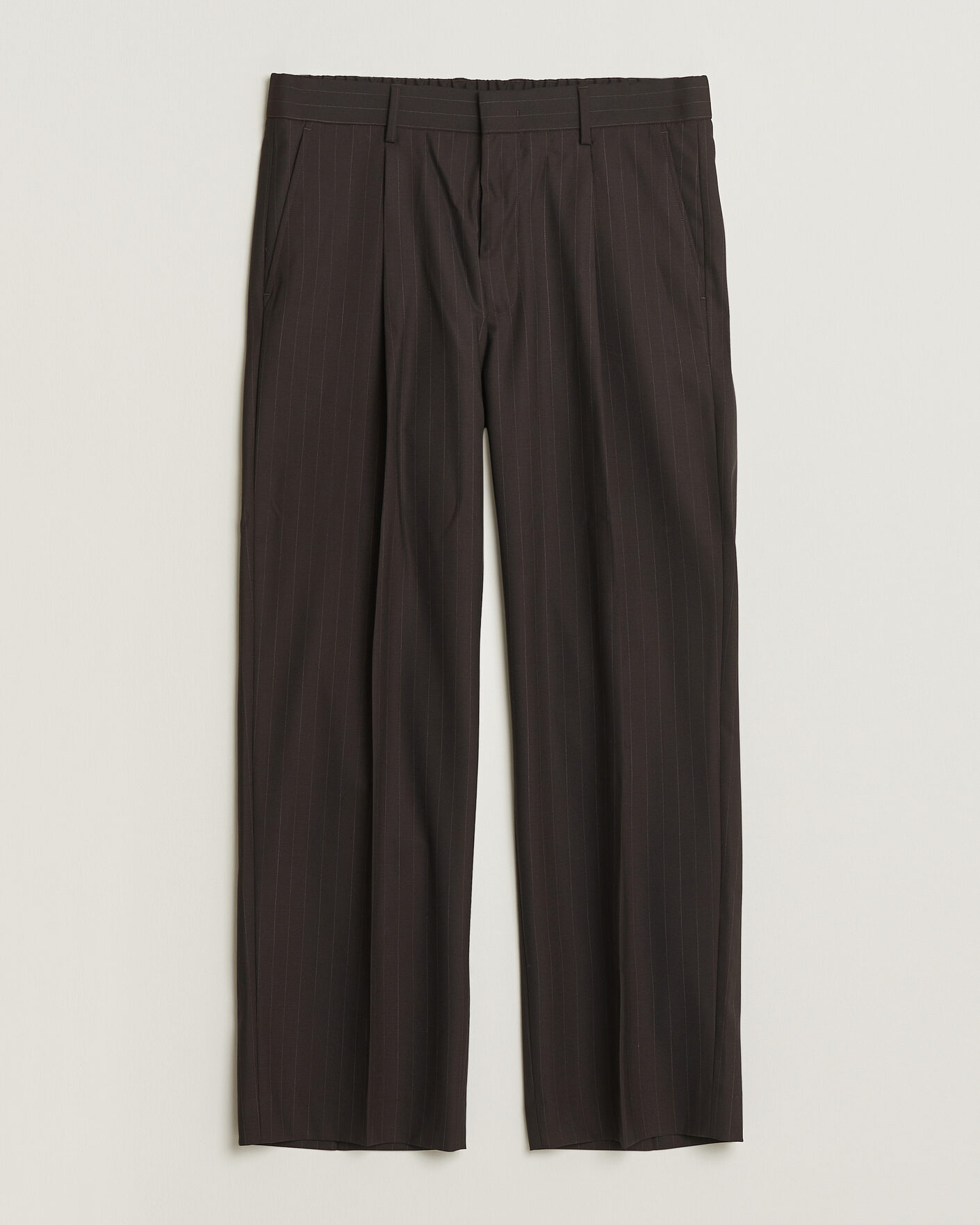 Uomini | Pantaloni | NN07 | Kay Pinstriped Pleated Trousers Dark Brown