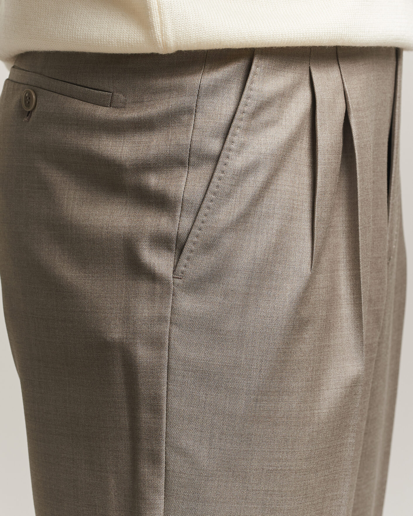 Uomini | Pantaloni | Brioni | Capri Wool Trousers Beige