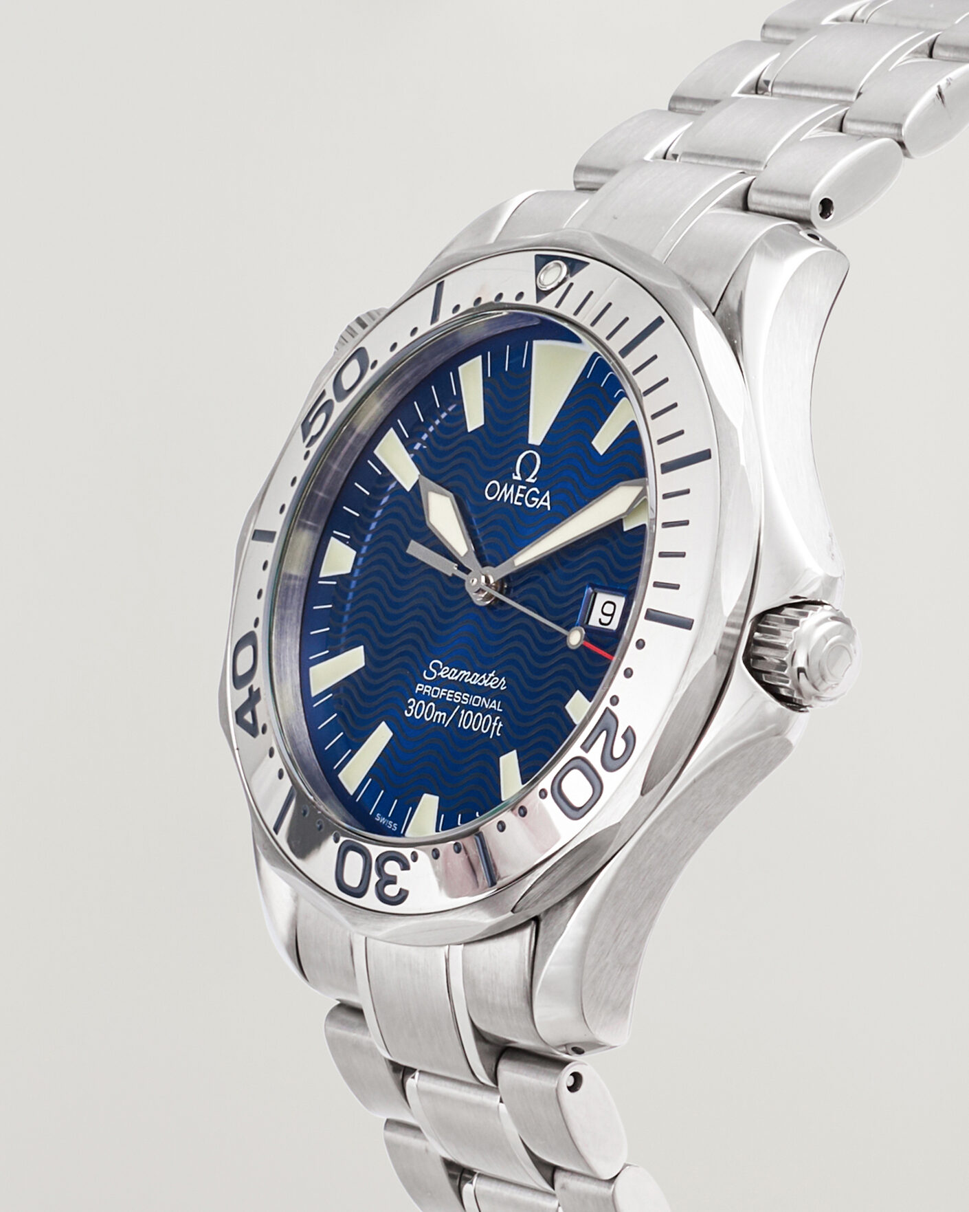 Uomini | Pre-Owned & Vintage Watches | Omega Pre-Owned | Seamaster 300M Electric Blue