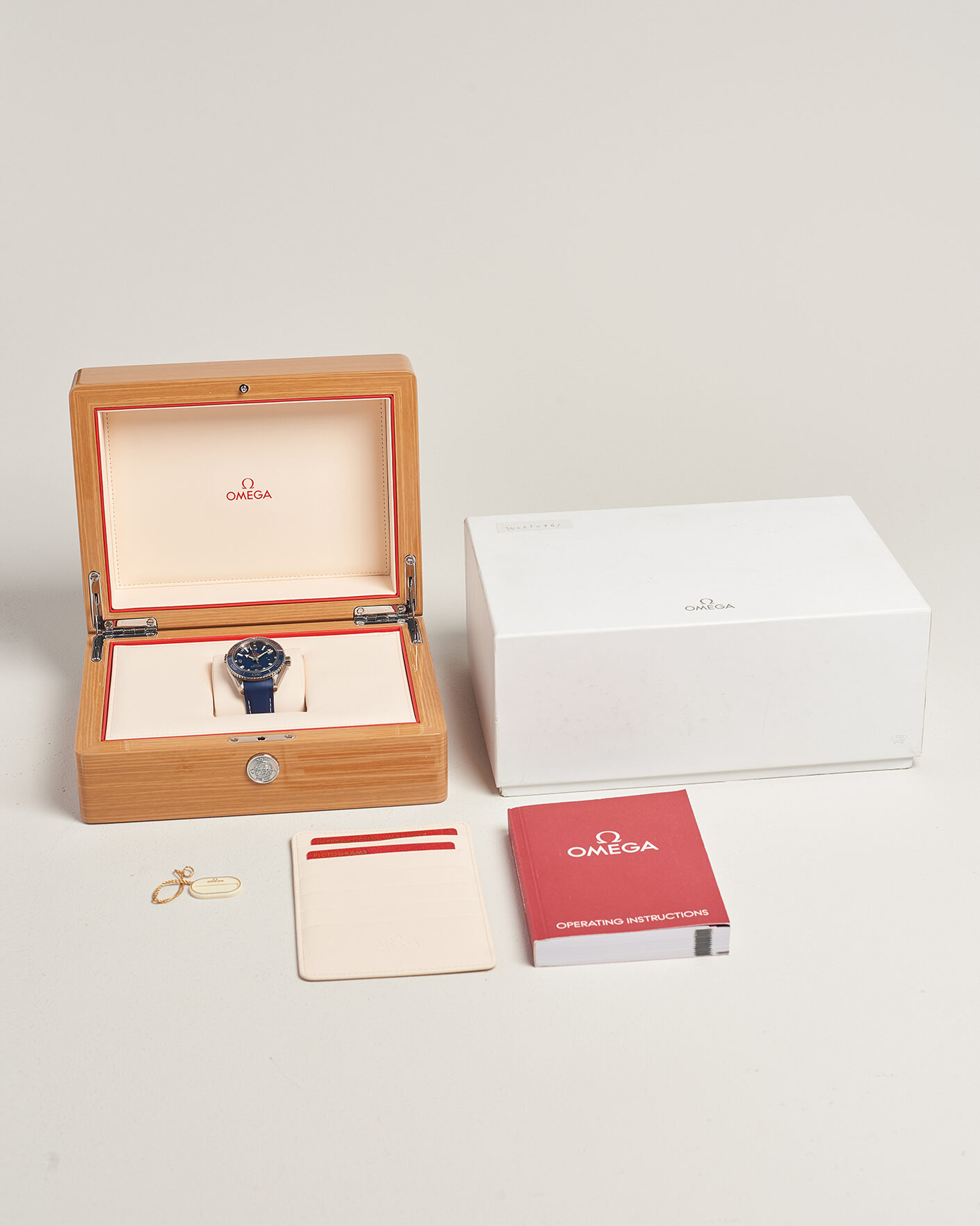 Uomini | Pre-Owned & Vintage Watches | Omega Pre-Owned | Seamaster Planet Ocean