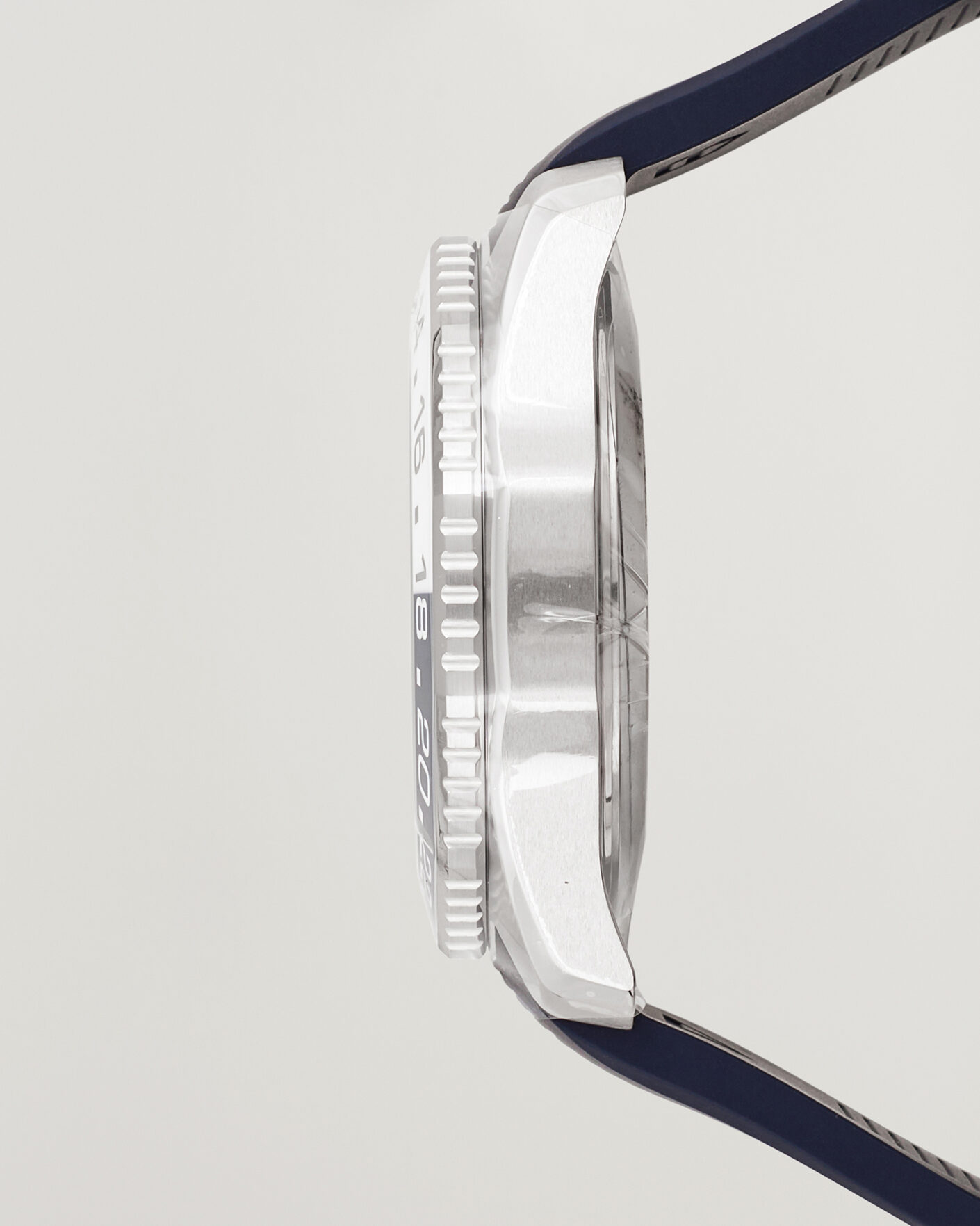 Uomini | Pre-Owned & Vintage Watches | Tag Heuer Pre-Owned | Acuaracer GMT