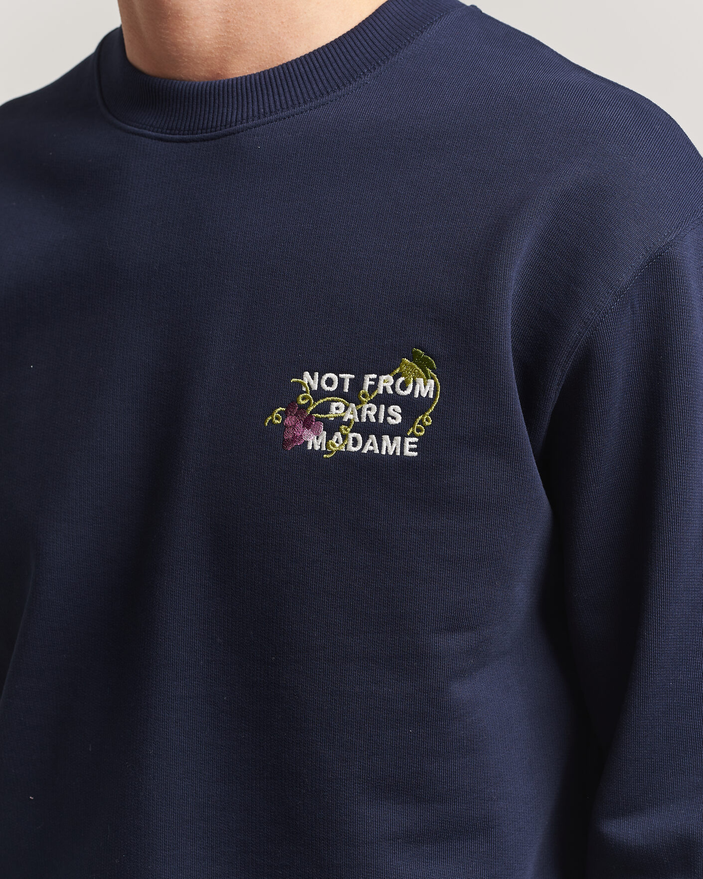 Uomini | Maglieria | Drôle de Monsieur | Vine Embroidered Slogan Sweatshirt Navy