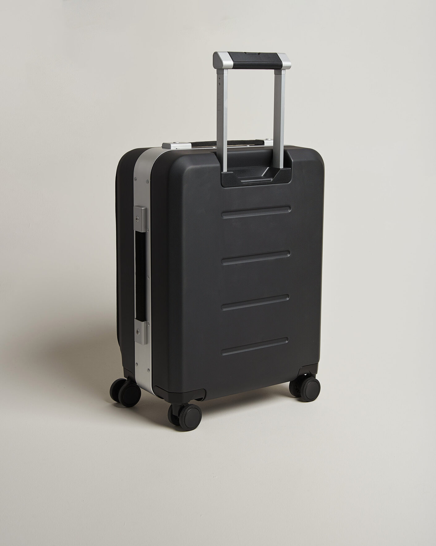 Uomini | Borse | DB | Ramverk Pro Front-Access Carry On Silver/Black