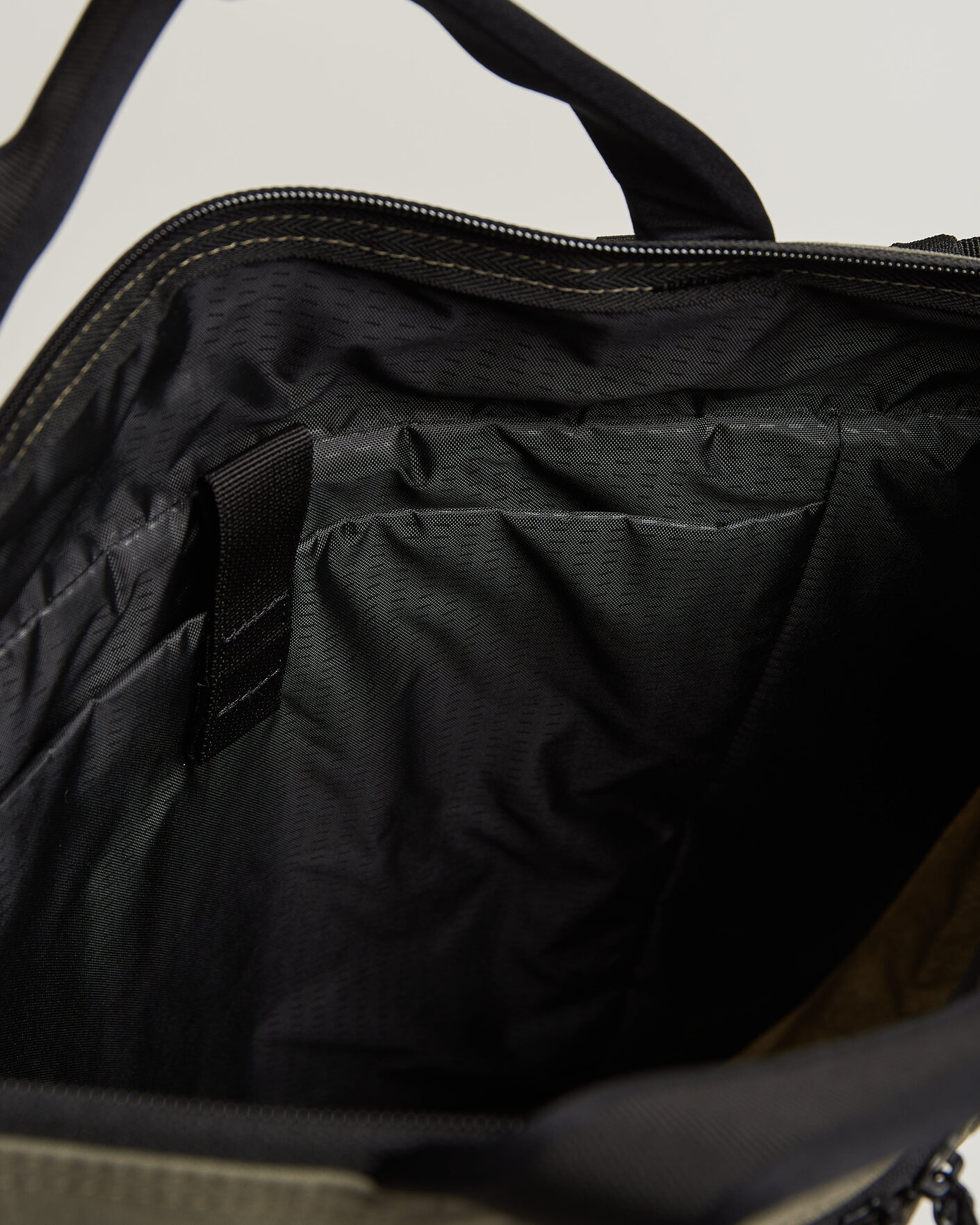 Uomini | DB Utility Tote 32L Forest Green | DB | Utility Tote 32L Forest Green