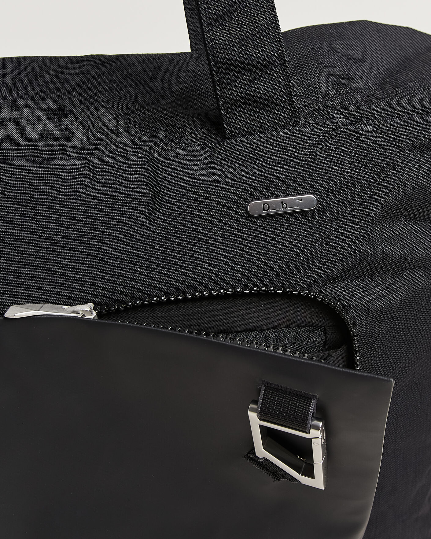 Uomini | Borse | DB | Entour Tote 22L Black Out