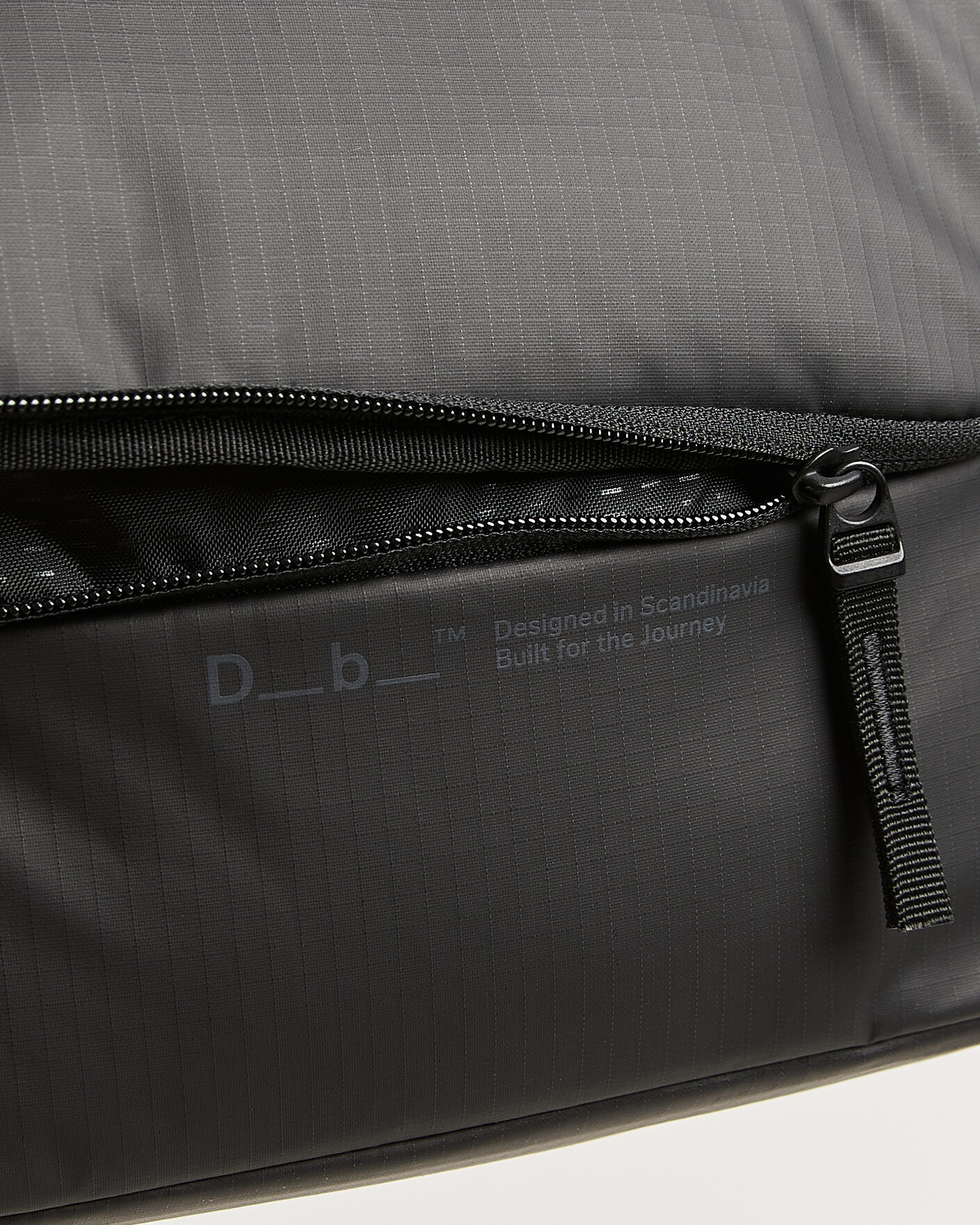 Uomini | DB Essential Wash Bag M Black Out | DB | Essential Wash Bag M Black Out