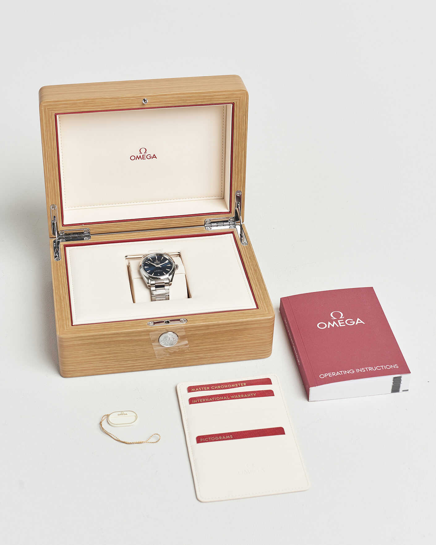 Uomini | Pre-Owned & Vintage Watches | Omega Pre-Owned | Seamaster Aqua terra