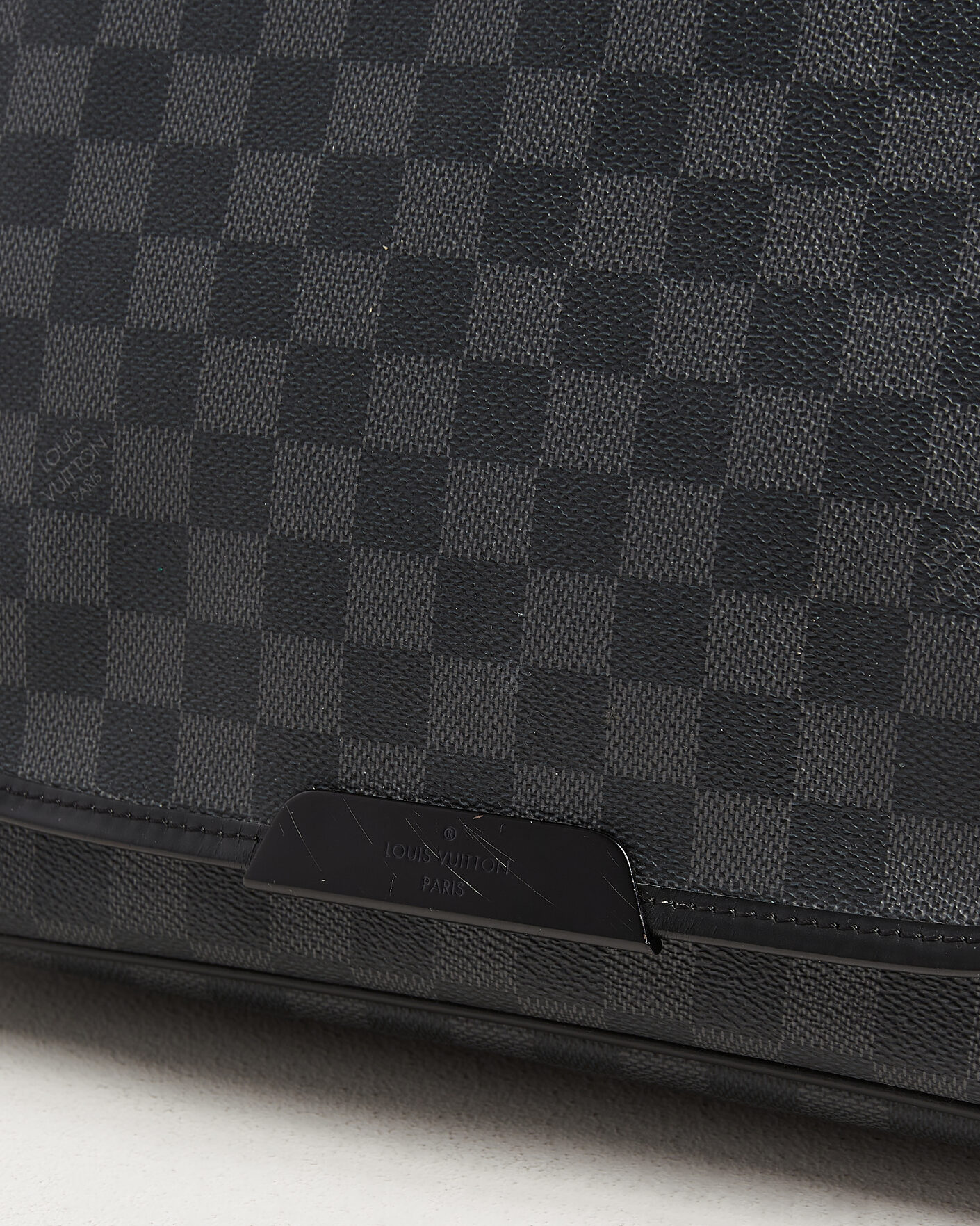 Uomini | Pre-Owned & Vintage Bags | Louis Vuitton Pre-Owned | Daniel MM Shoulder Bag Damier Graphite