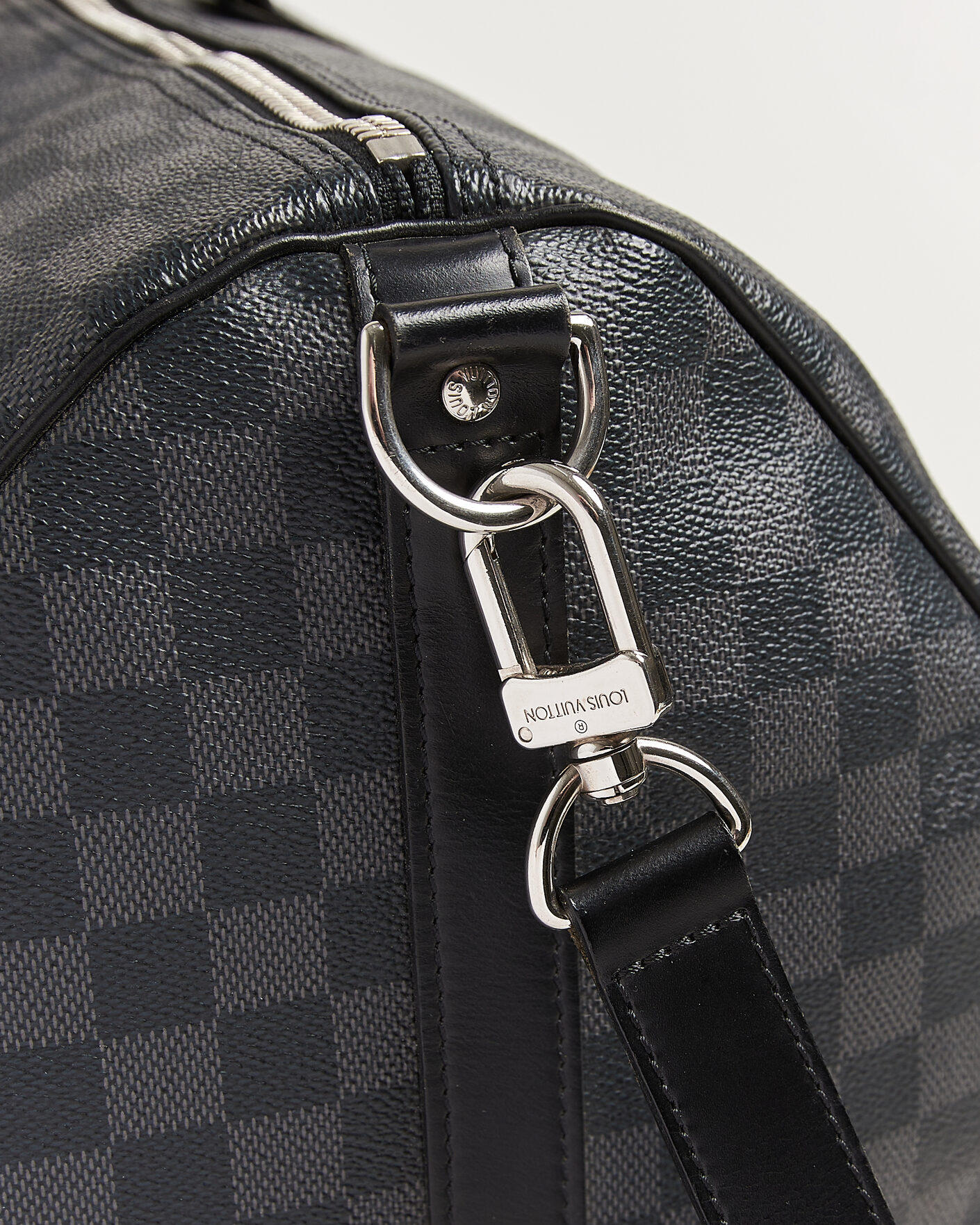 Uomini | Pre-Owned & Vintage Bags | Louis Vuitton Pre-Owned | Keepall 55 Bandouliére Damier Graphite