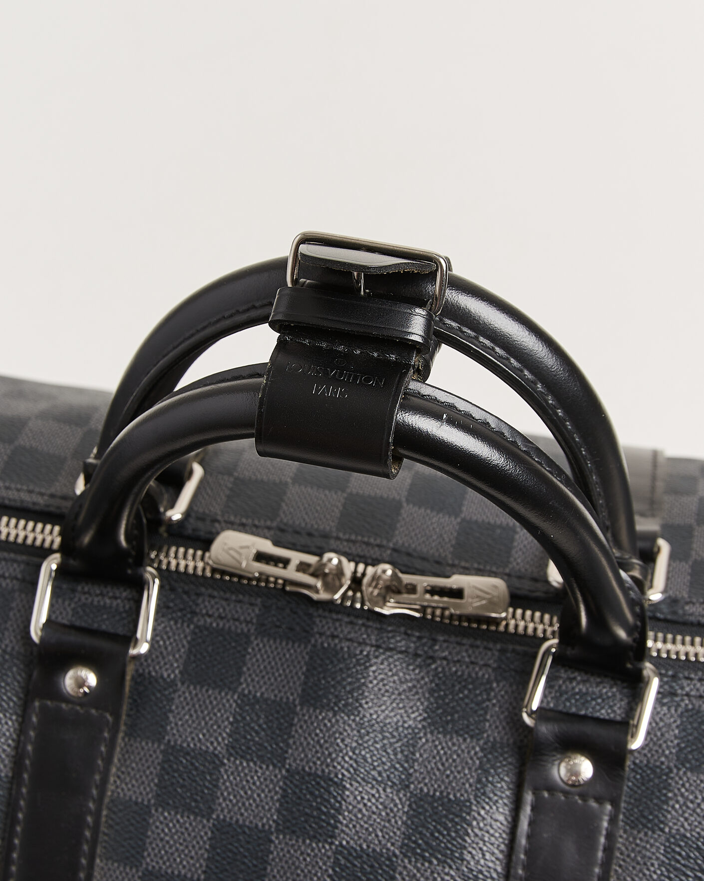 Uomini | Pre-Owned & Vintage Bags | Louis Vuitton Pre-Owned | Keepall 55 Bandouliére Damier Graphite