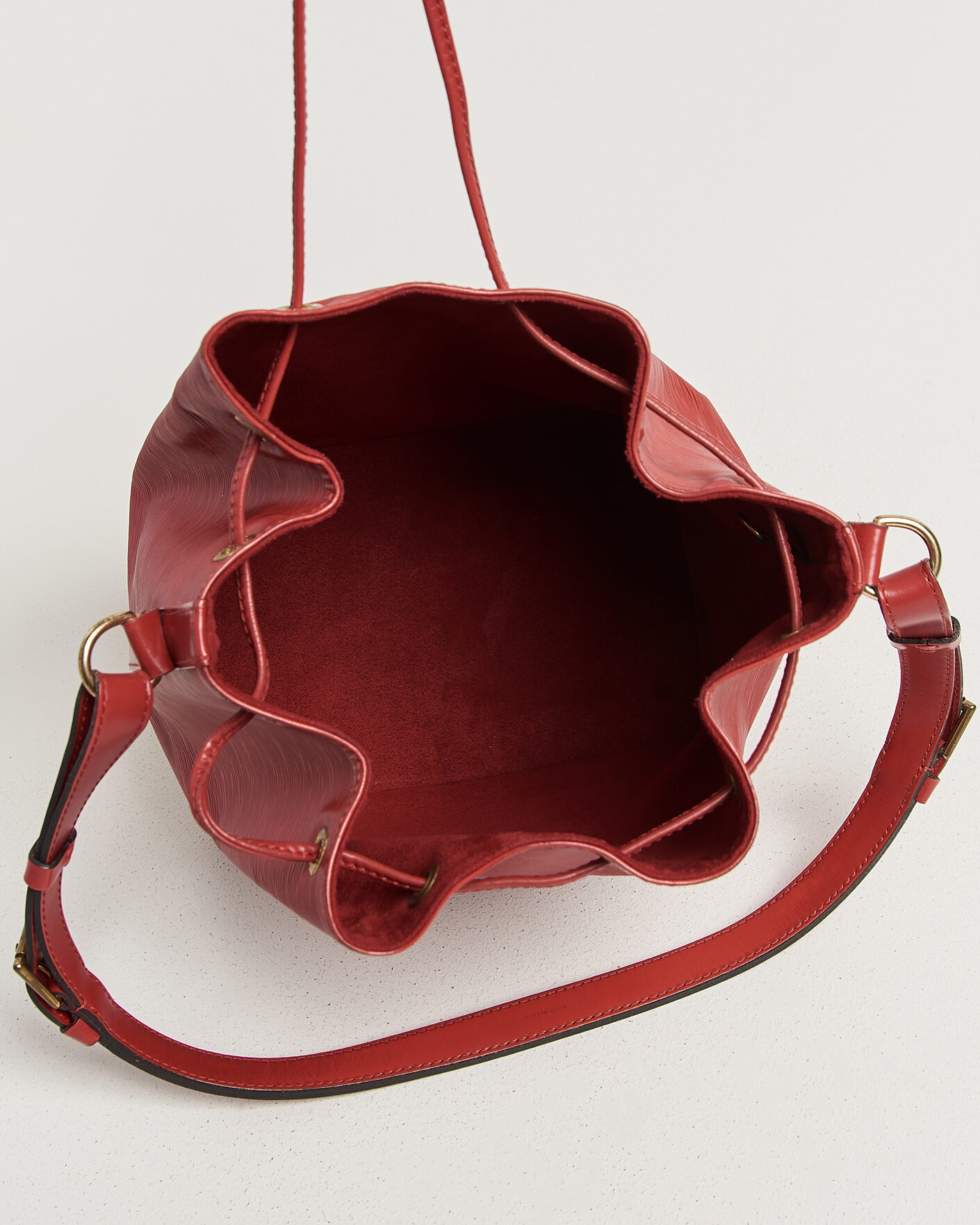Uomini | Pre-Owned & Vintage Bags | Louis Vuitton Pre-Owned | Petit Noé Epi Leather Red