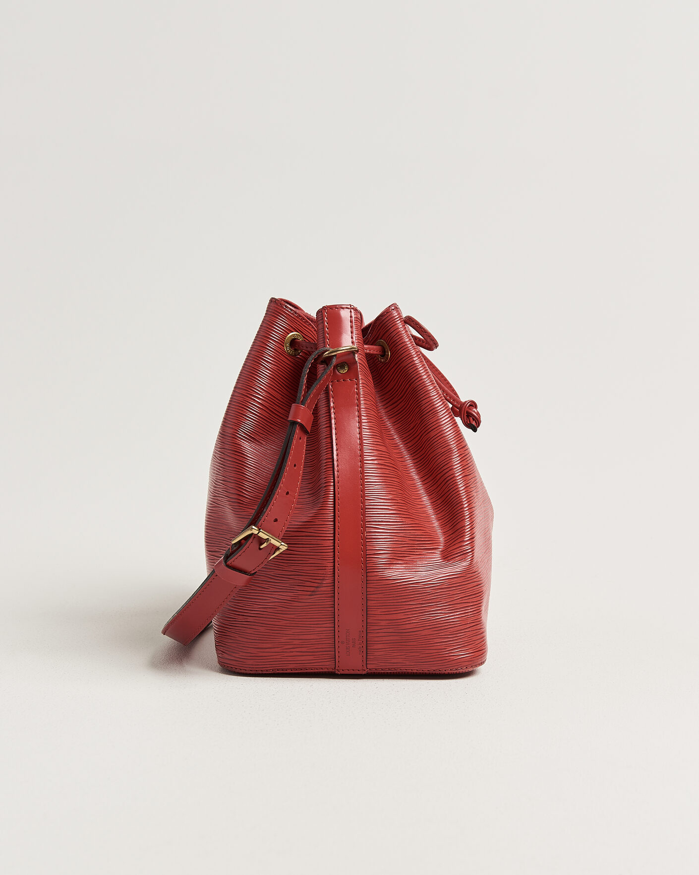Uomini | Pre-Owned & Vintage Bags | Louis Vuitton Pre-Owned | Petit Noé Epi Leather Red