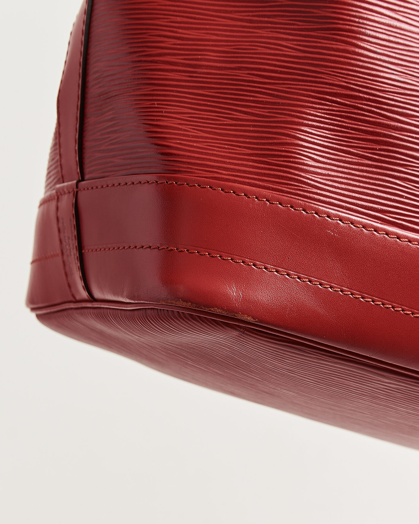 Uomini | Pre-Owned & Vintage Bags | Louis Vuitton Pre-Owned | Noé Epi Leather Red