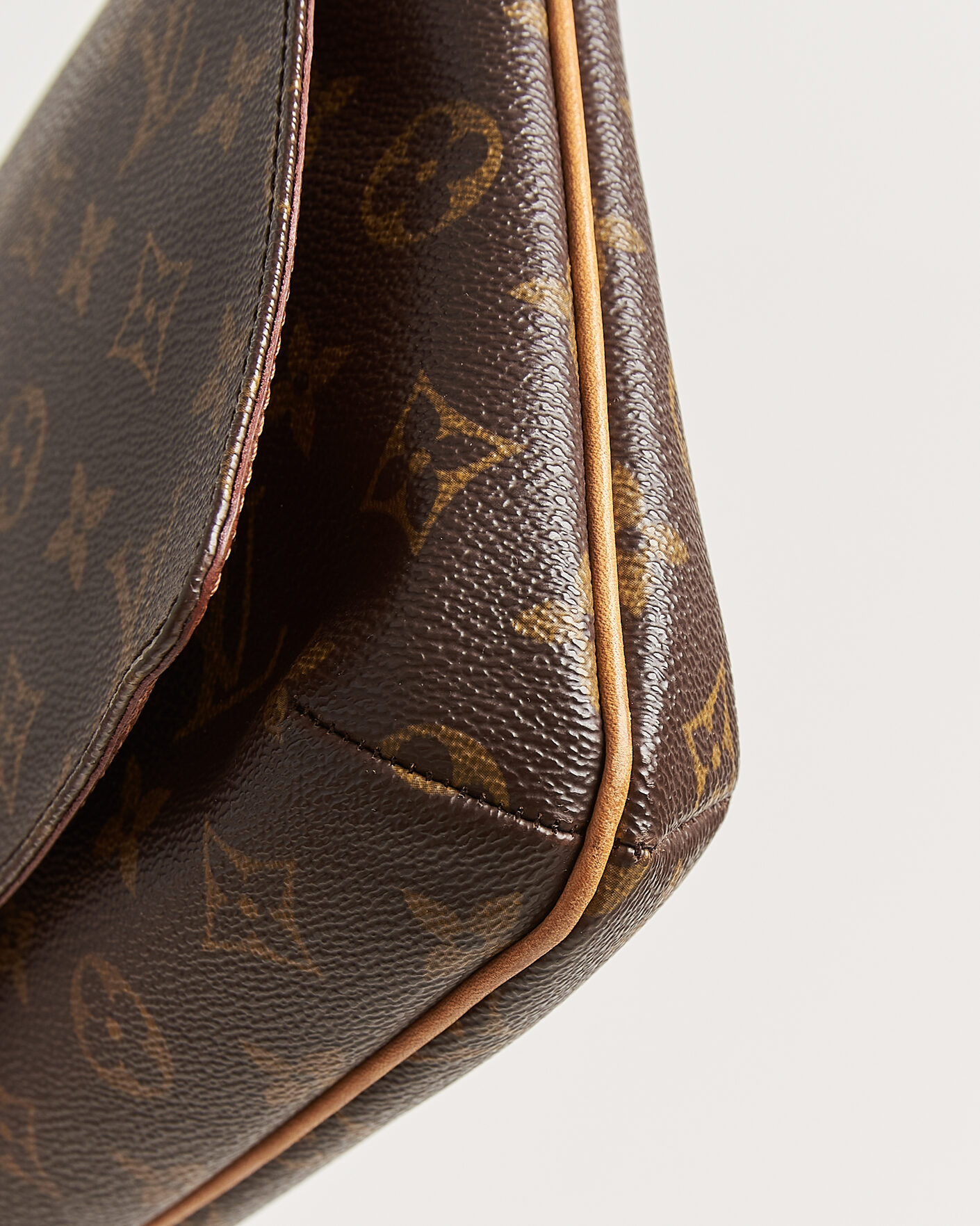 Uomini | Pre-Owned & Vintage Bags | Louis Vuitton Pre-Owned | Musette Tango Bag Monogram