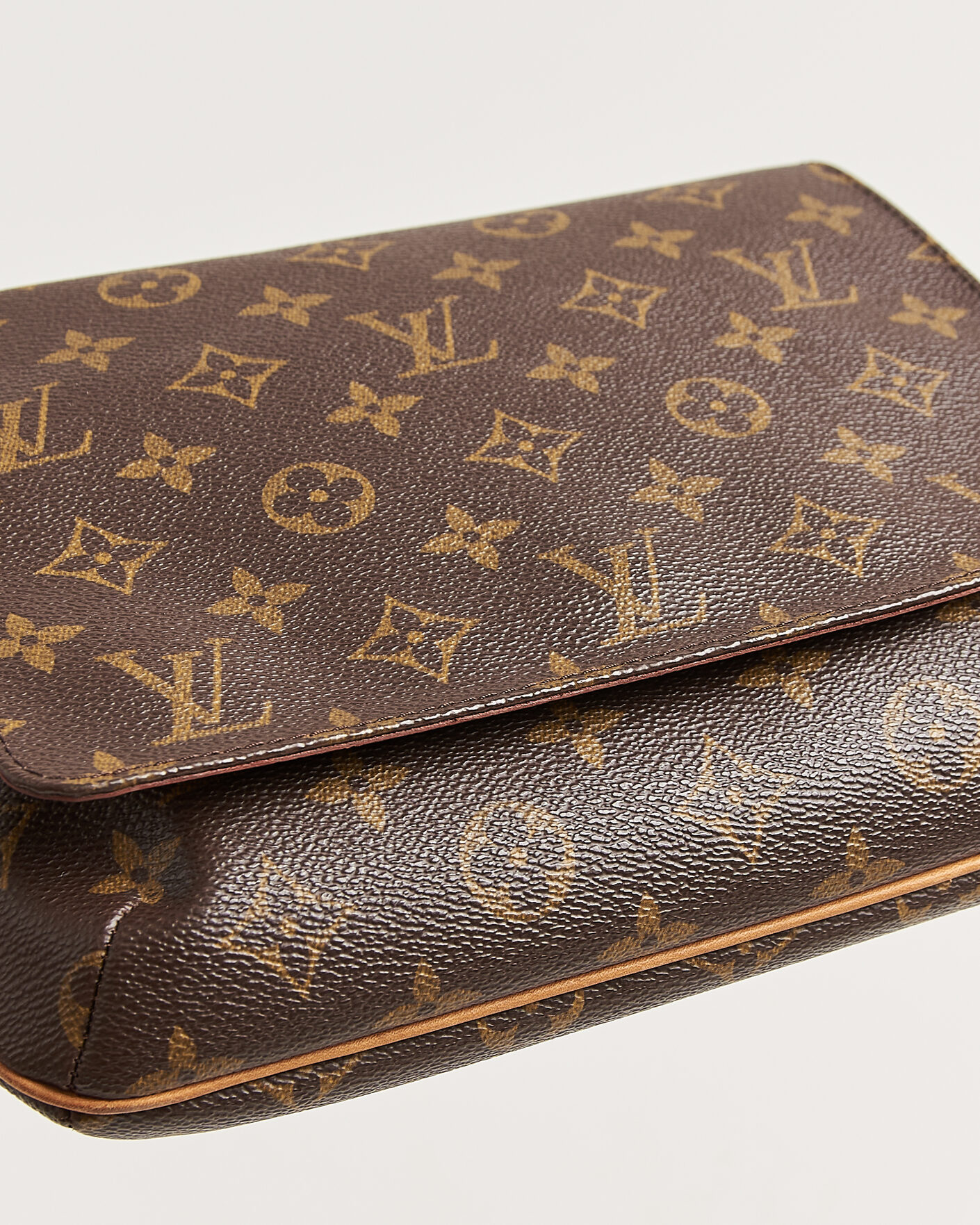 Uomini | Pre-Owned & Vintage Bags | Louis Vuitton Pre-Owned | Musette Tango Bag Monogram