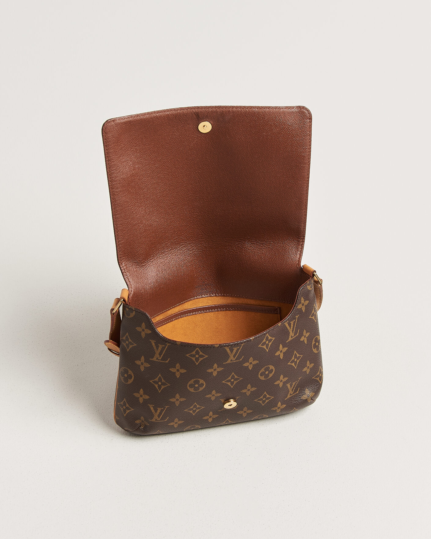 Uomini | Pre-Owned & Vintage Bags | Louis Vuitton Pre-Owned | Musette Tango Bag Monogram