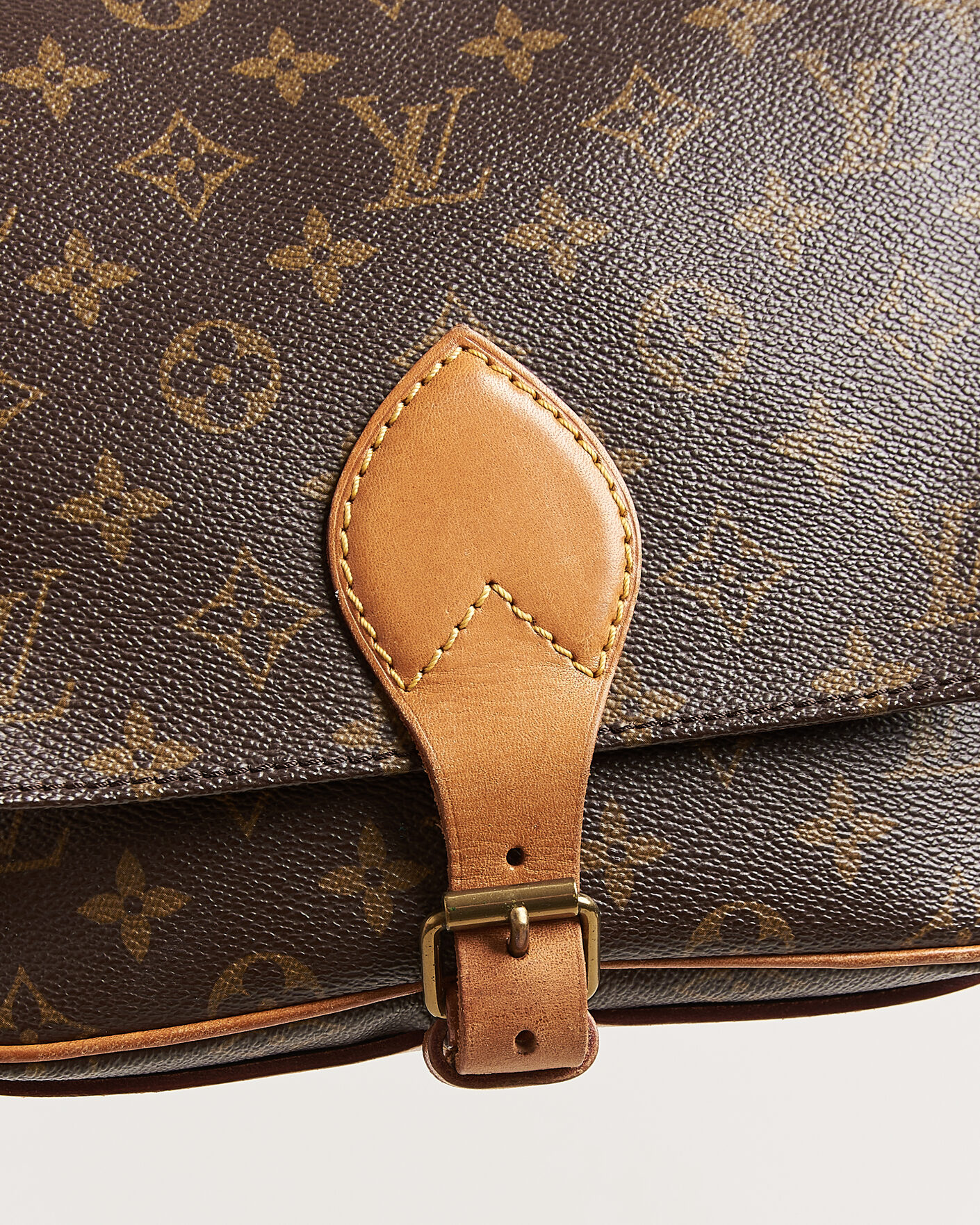 Uomini | Pre-Owned & Vintage Bags | Louis Vuitton Pre-Owned | Cartouchiere Bag Monogram