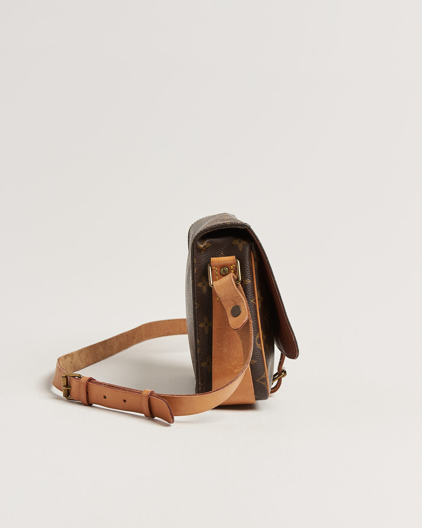 Uomini | Pre-Owned & Vintage Bags | Louis Vuitton Pre-Owned | Cartouchiere Bag Monogram