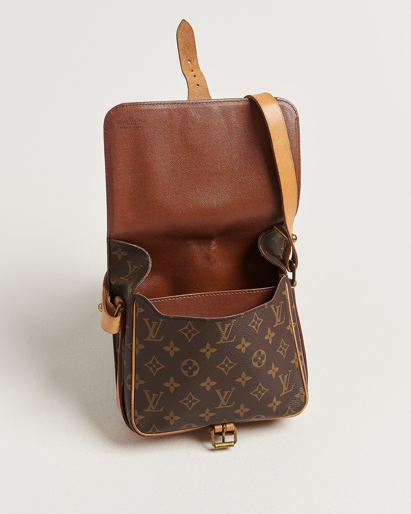 Uomini | Pre-Owned & Vintage Bags | Louis Vuitton Pre-Owned | Cartouchiere Bag Monogram