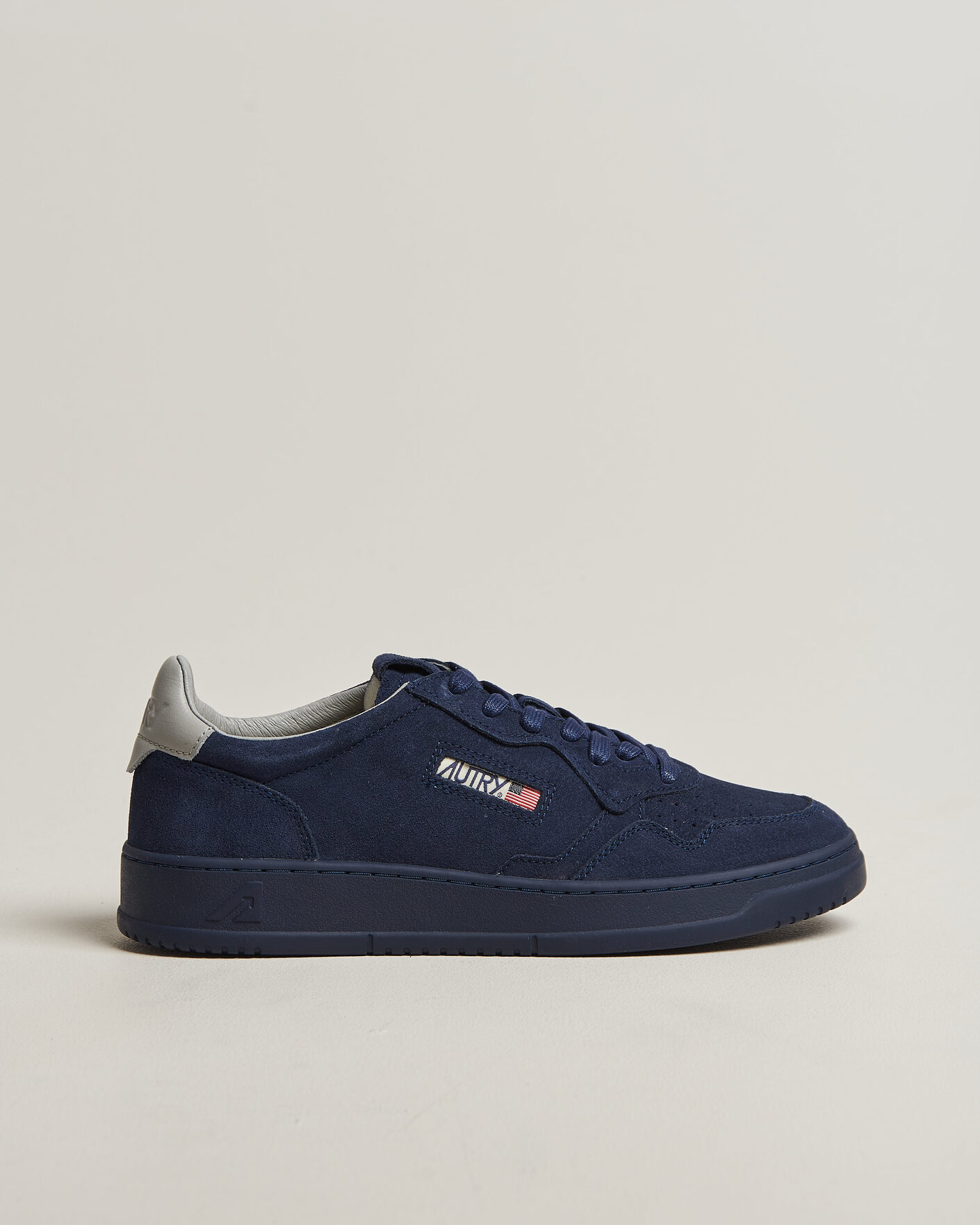 Uomini | Sneakers | Autry | Medalist Low Suede Sneaker Navy