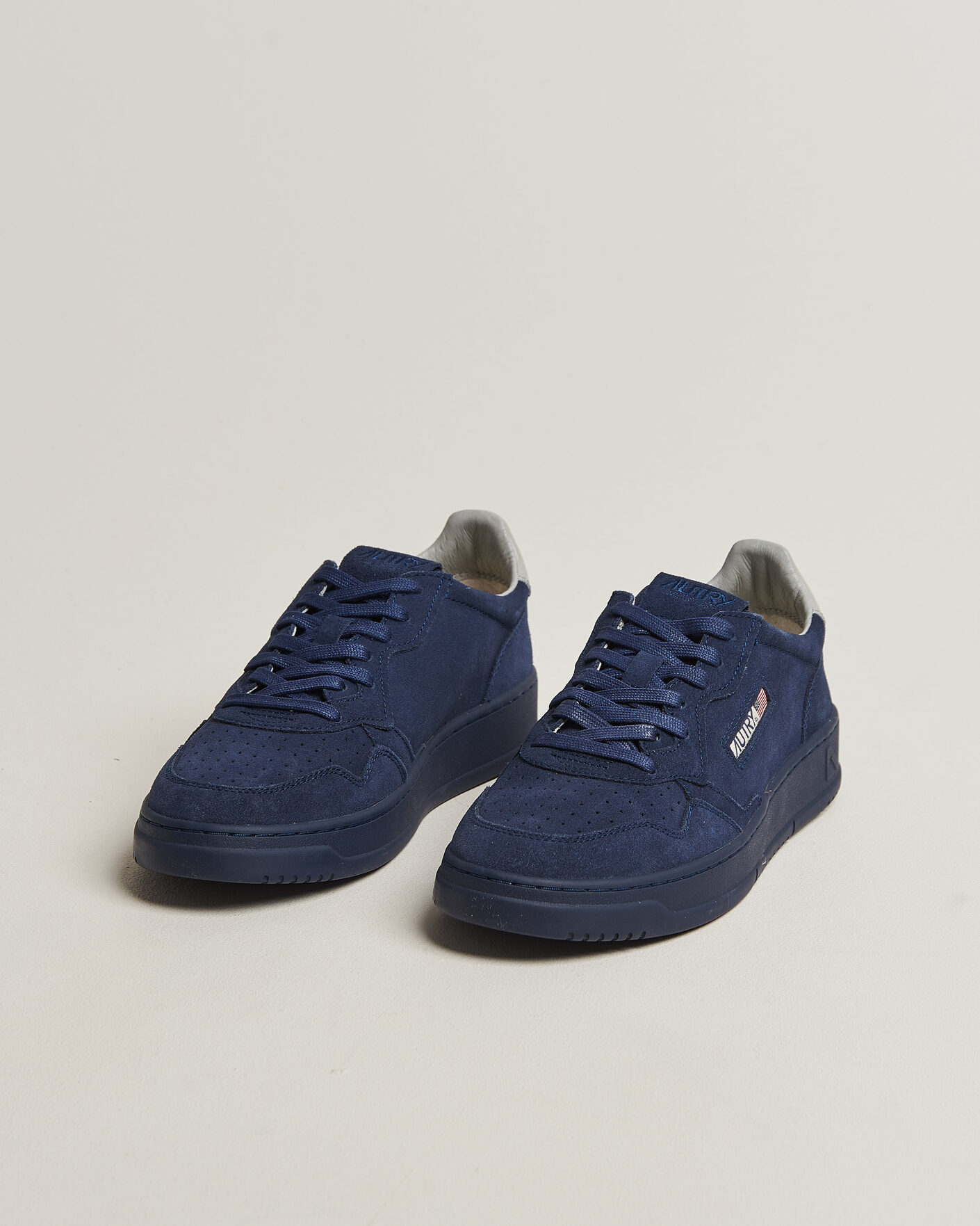 Uomini | Sneakers | Autry | Medalist Low Suede Sneaker Navy