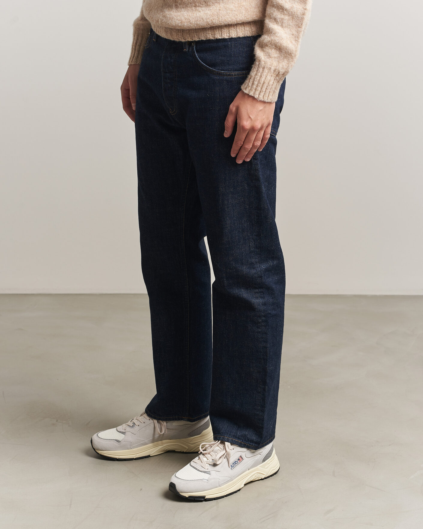Uomini | Sneakers | Autry | Hyperway Low Suede Running Sneaker Light Grey