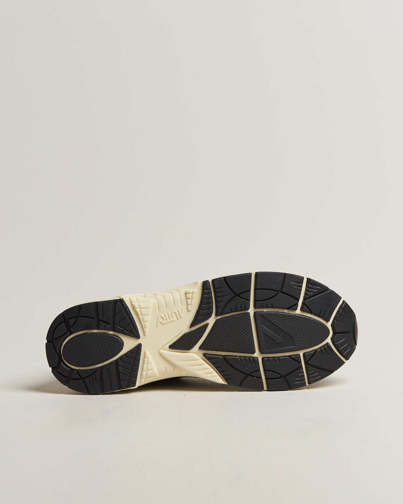 Uomini | Sneakers | Autry | Hyperway Low Suede Running Sneaker Black