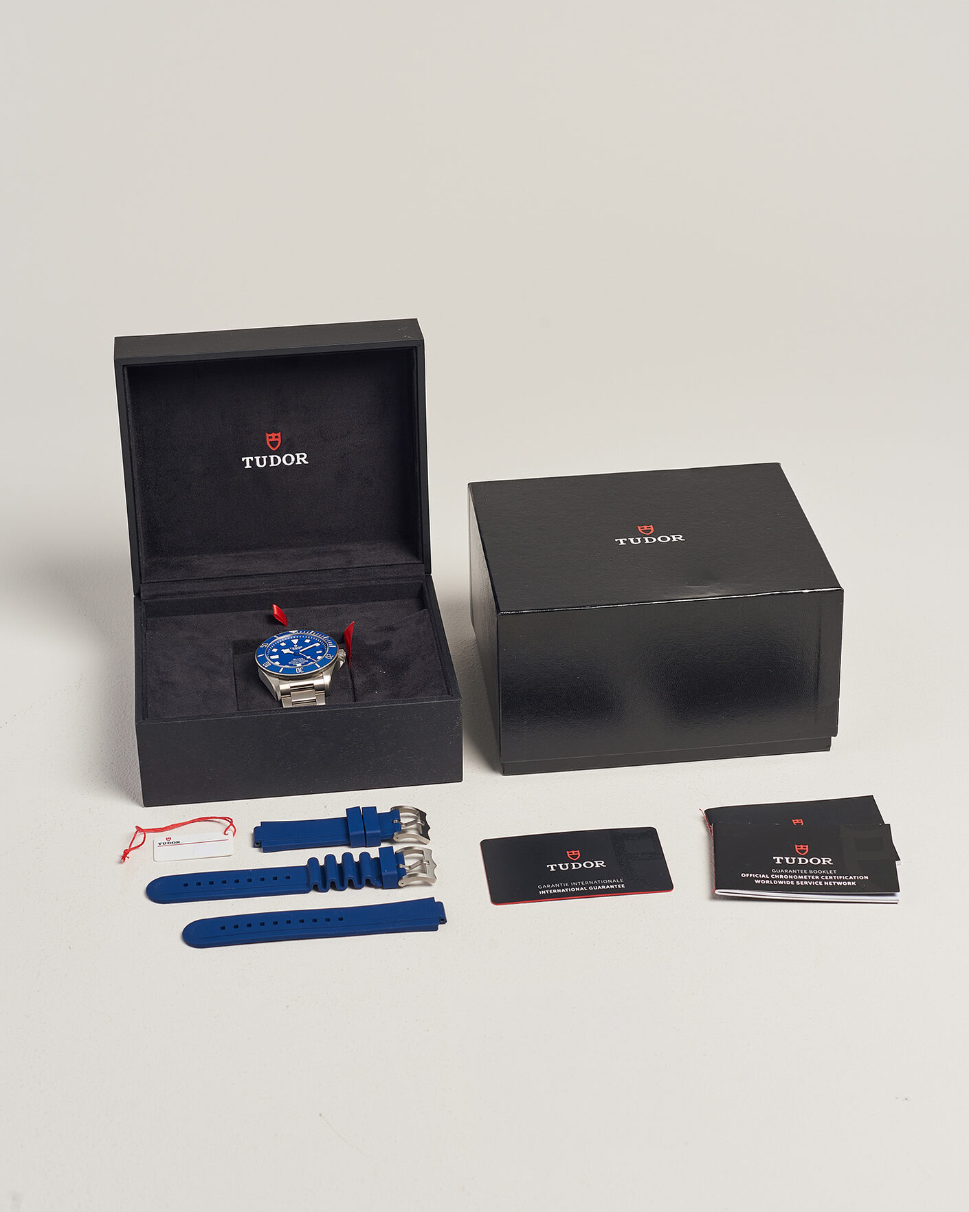 Uomini | Pre-Owned & Vintage Watches | Tudor Pre-Owned | Pelagos Blue Titan