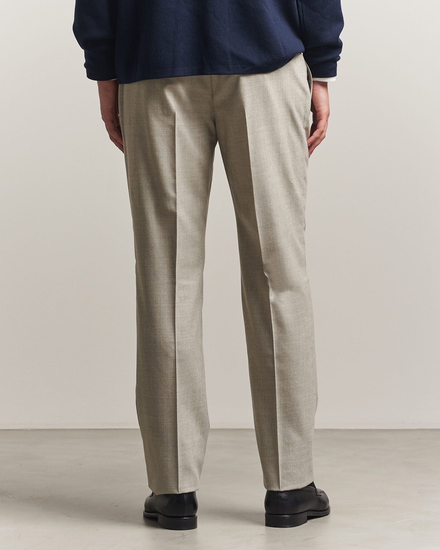 Uomini | Pantaloni | Ralph Lauren Purple Label | Gregory Pleated Flannel Trousers Pearl Grey