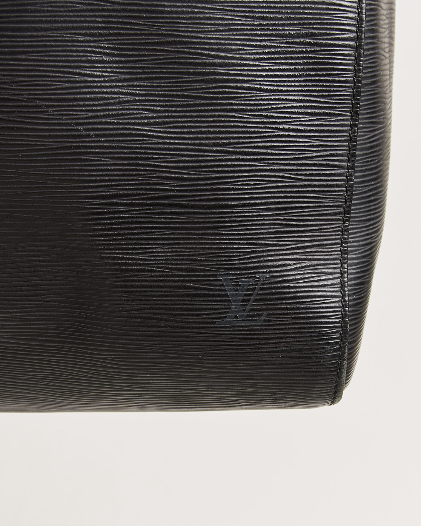 Uomini | Pre-Owned & Vintage Bags | Louis Vuitton Pre-Owned | Keepall 50 Epi Leather Black