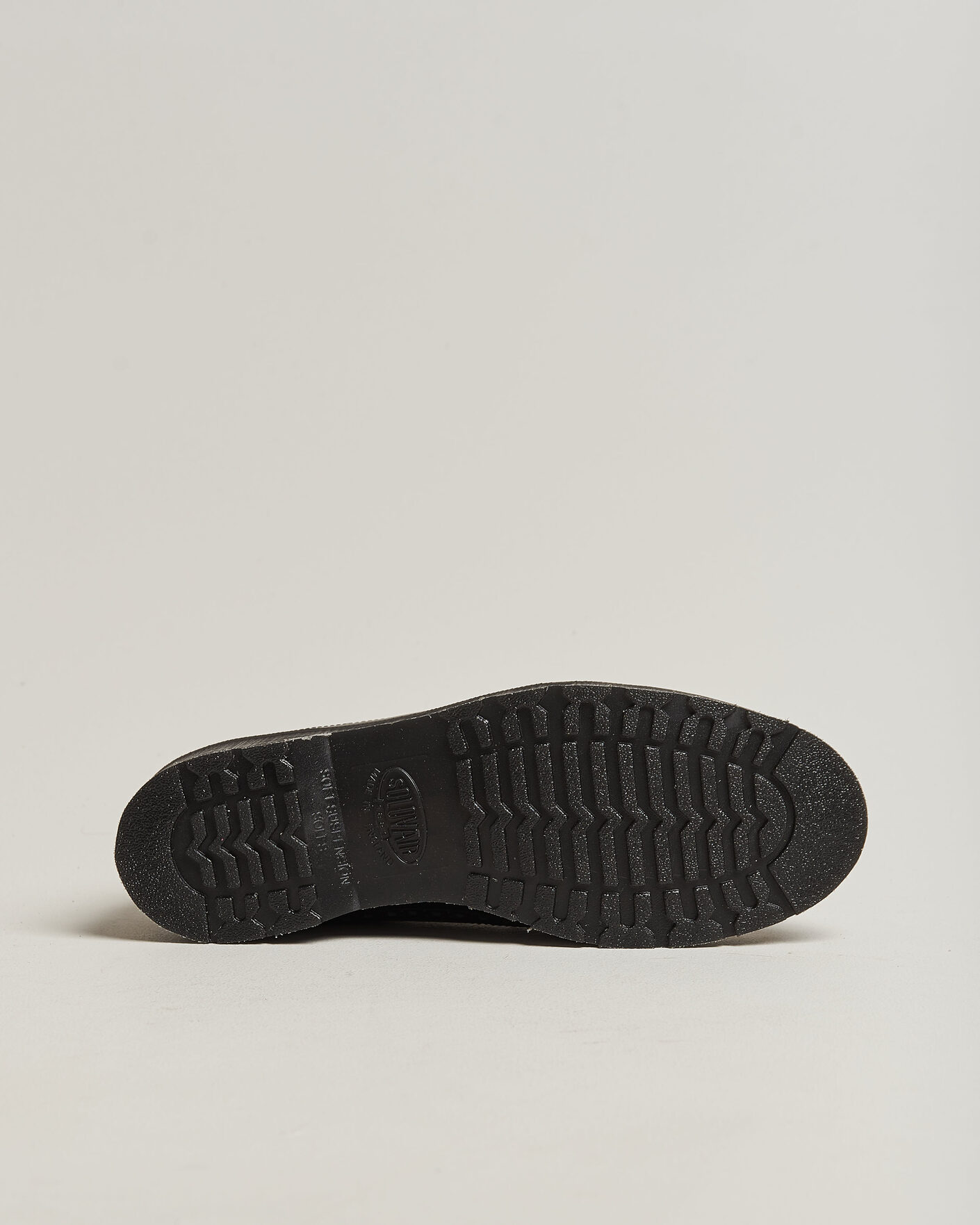 Uomini | Brogues | Solovair | American Brogue Shoe Black Shine